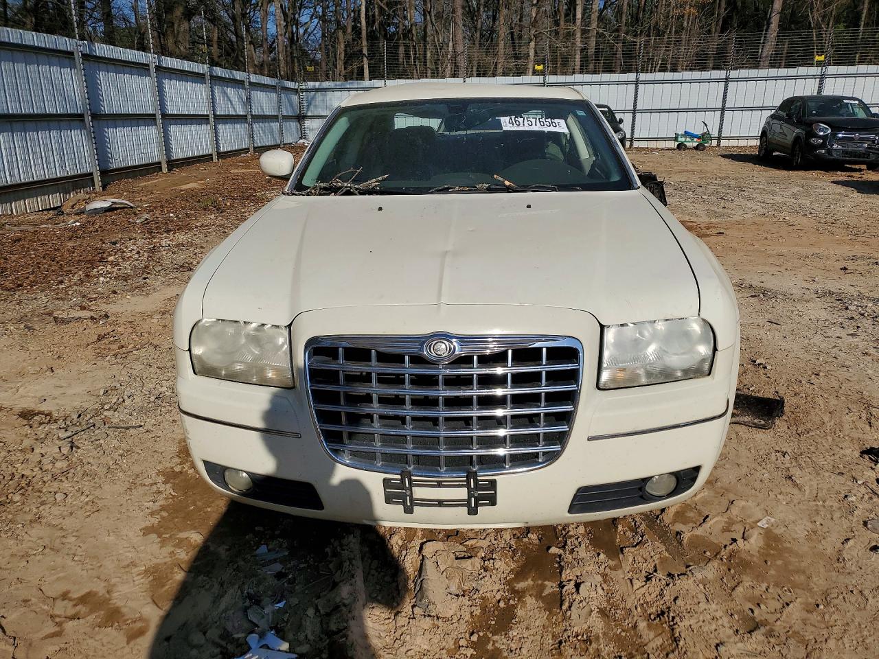 2008 Chrysler 300 Touring White vin: 2C3LA53GX8H223738