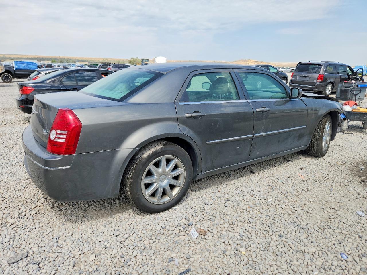 2009 Chrysler 300 Touring Gray vin: 2C3LA53V49H574712