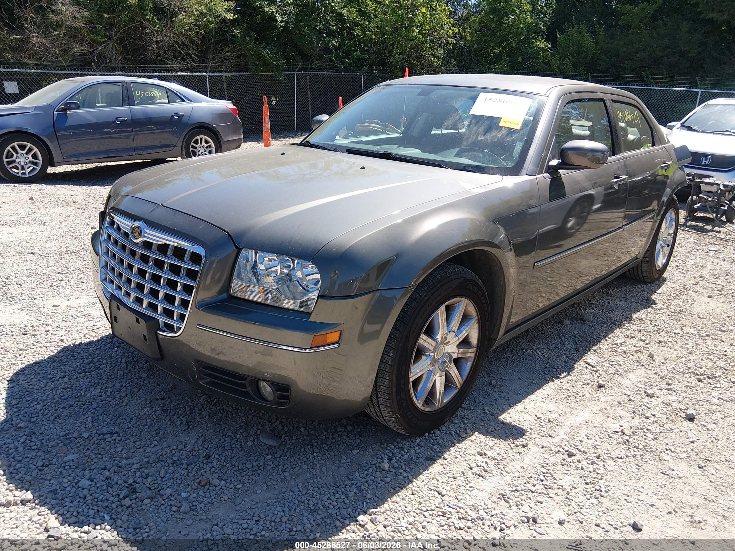 2009 Chrysler 300 Touring Gray vin: 2C3LA53V79H575174