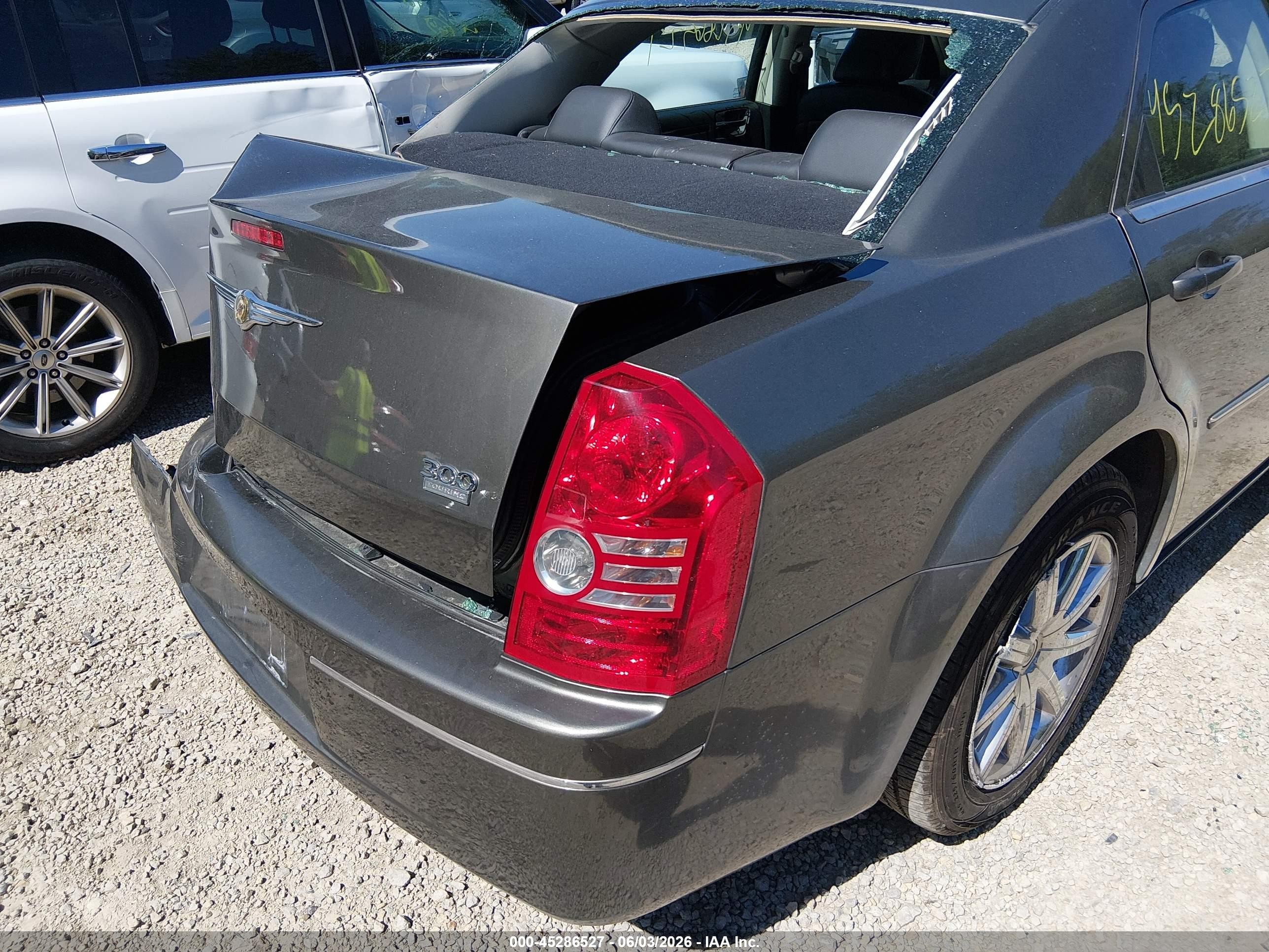 2009 Chrysler 300 Touring Gray vin: 2C3LA53V79H575174
