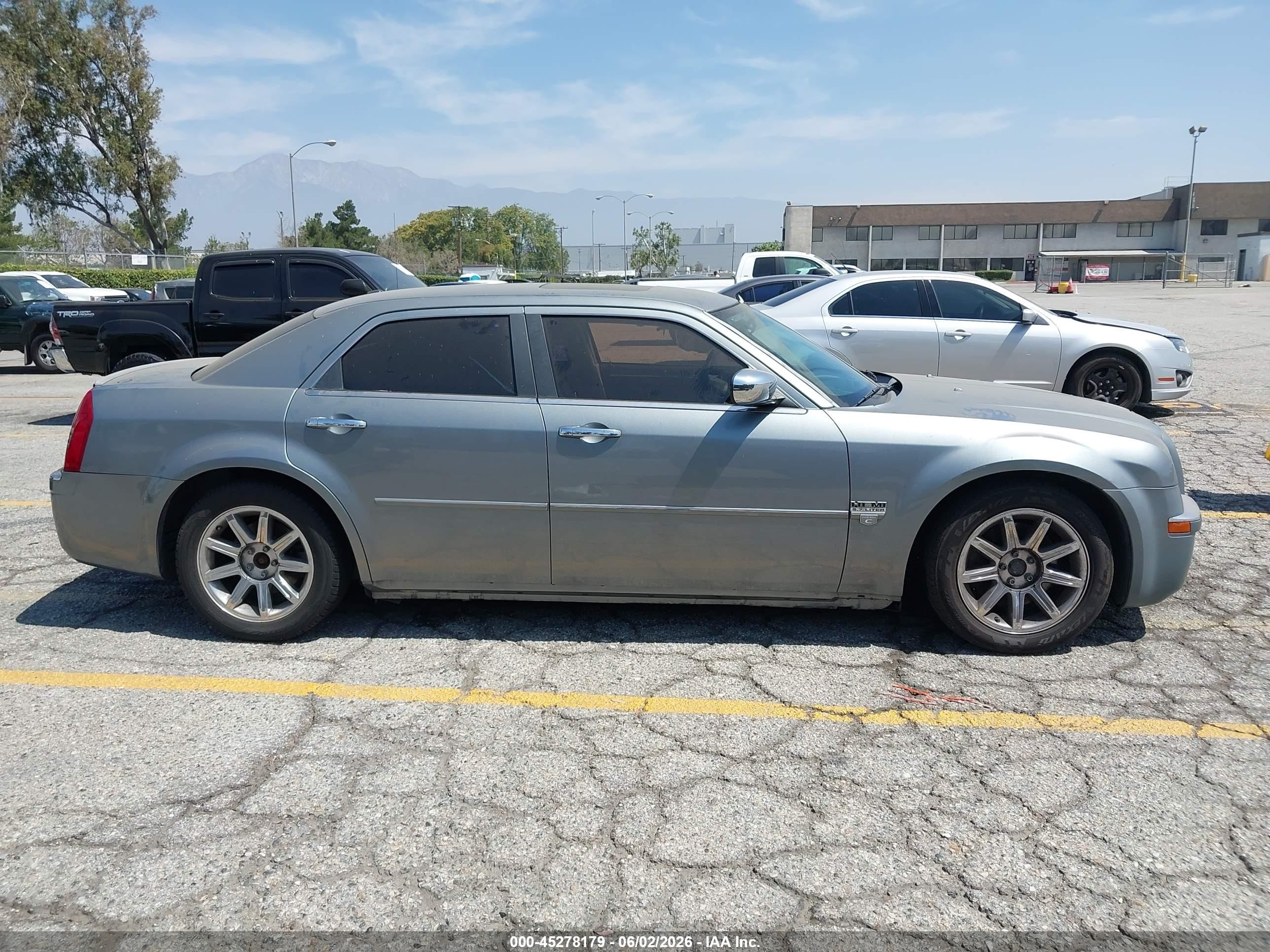 2006 Chrysler 300c   Gray vin: 2C3LA63H16H317437