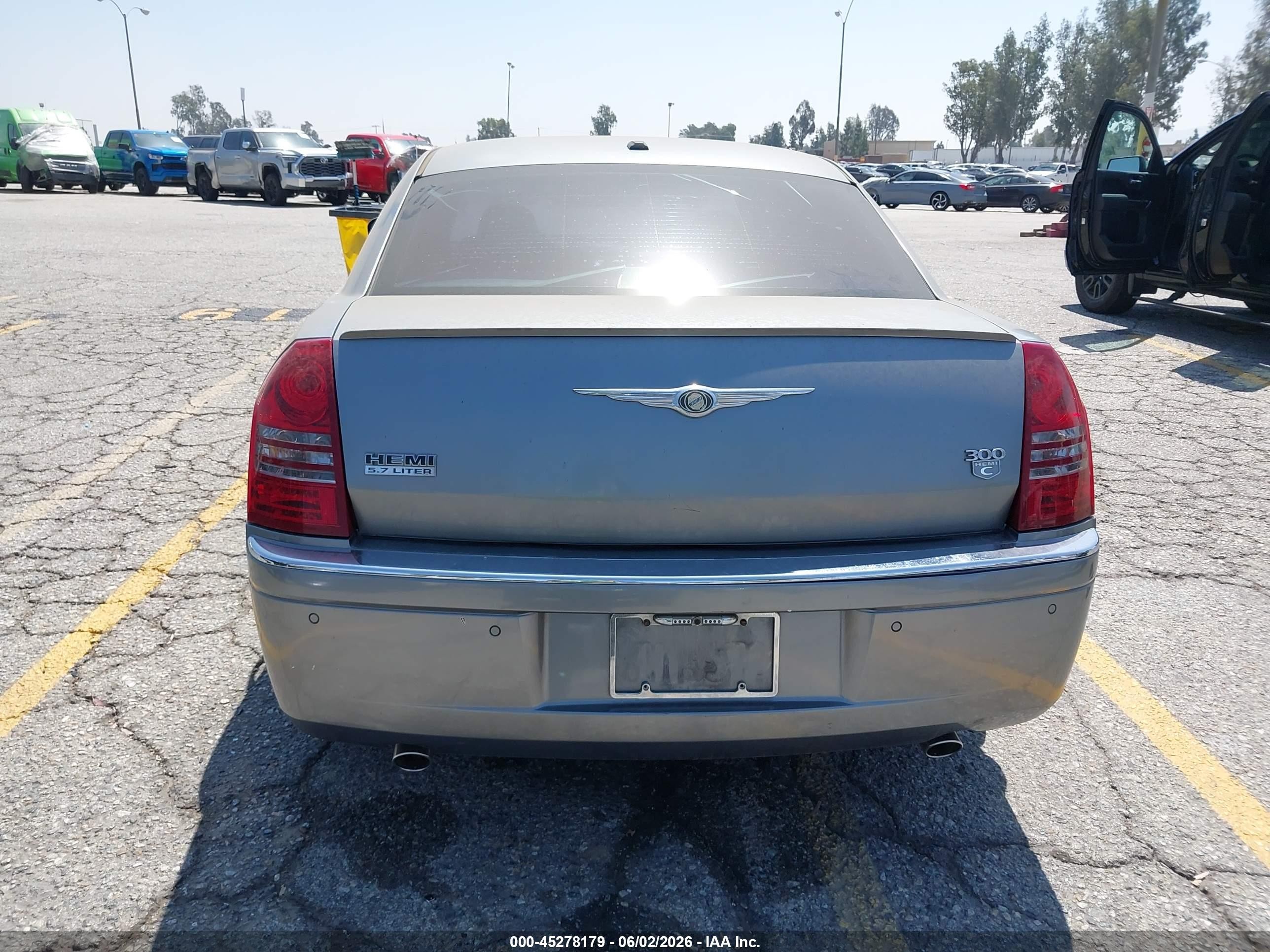 2006 Chrysler 300c   Gray vin: 2C3LA63H16H317437