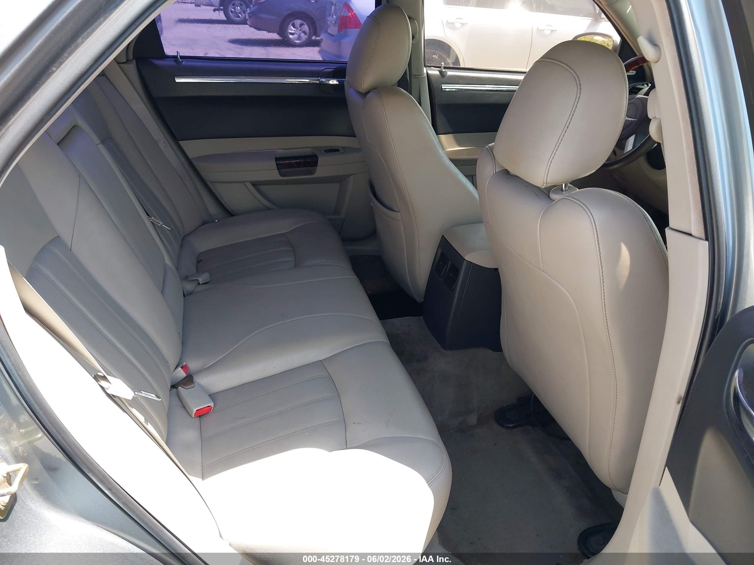 2006 Chrysler 300c   Gray vin: 2C3LA63H16H317437