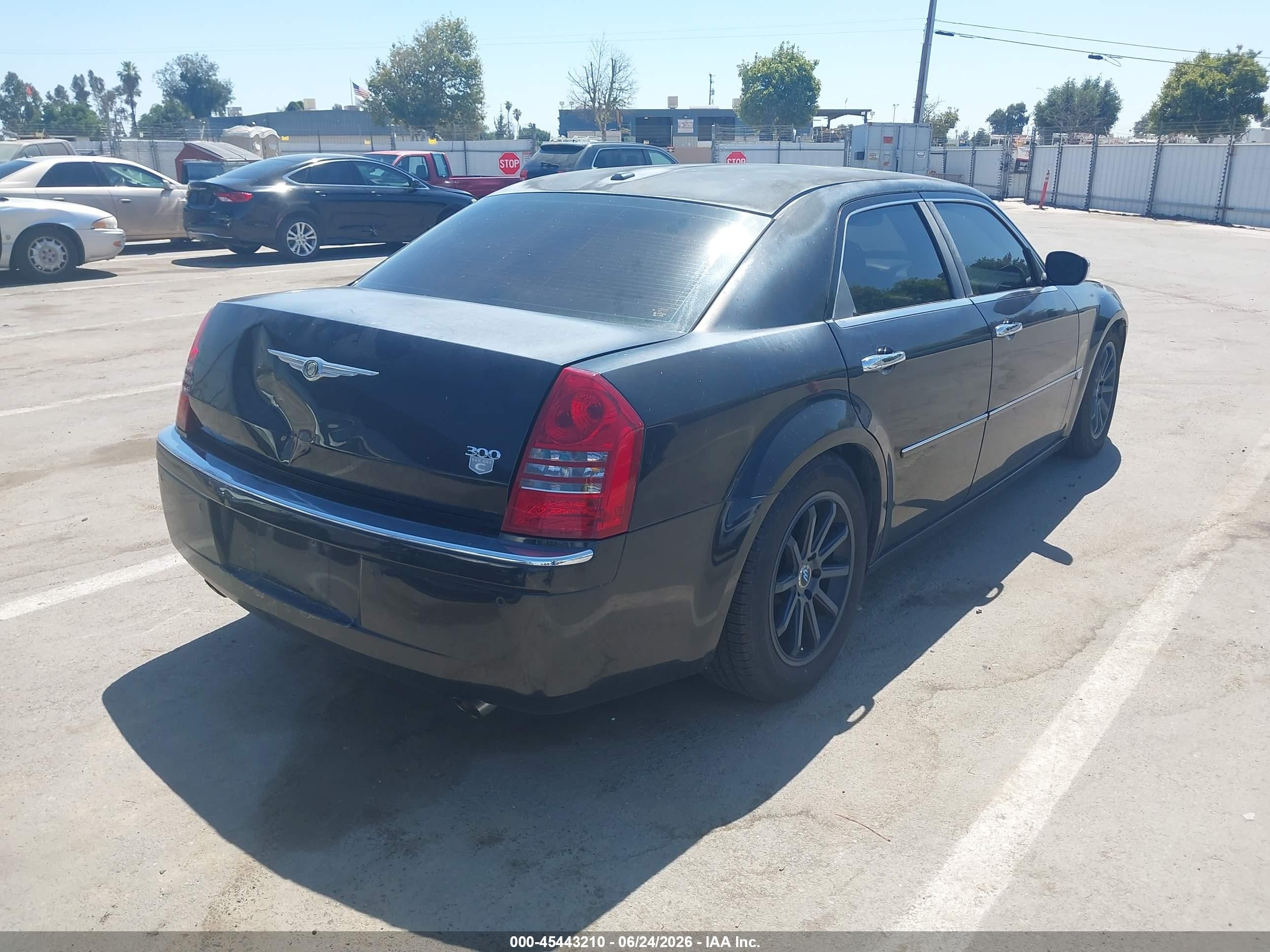 2006 Chrysler 300c   Black vin: 2C3LA63H16H527505