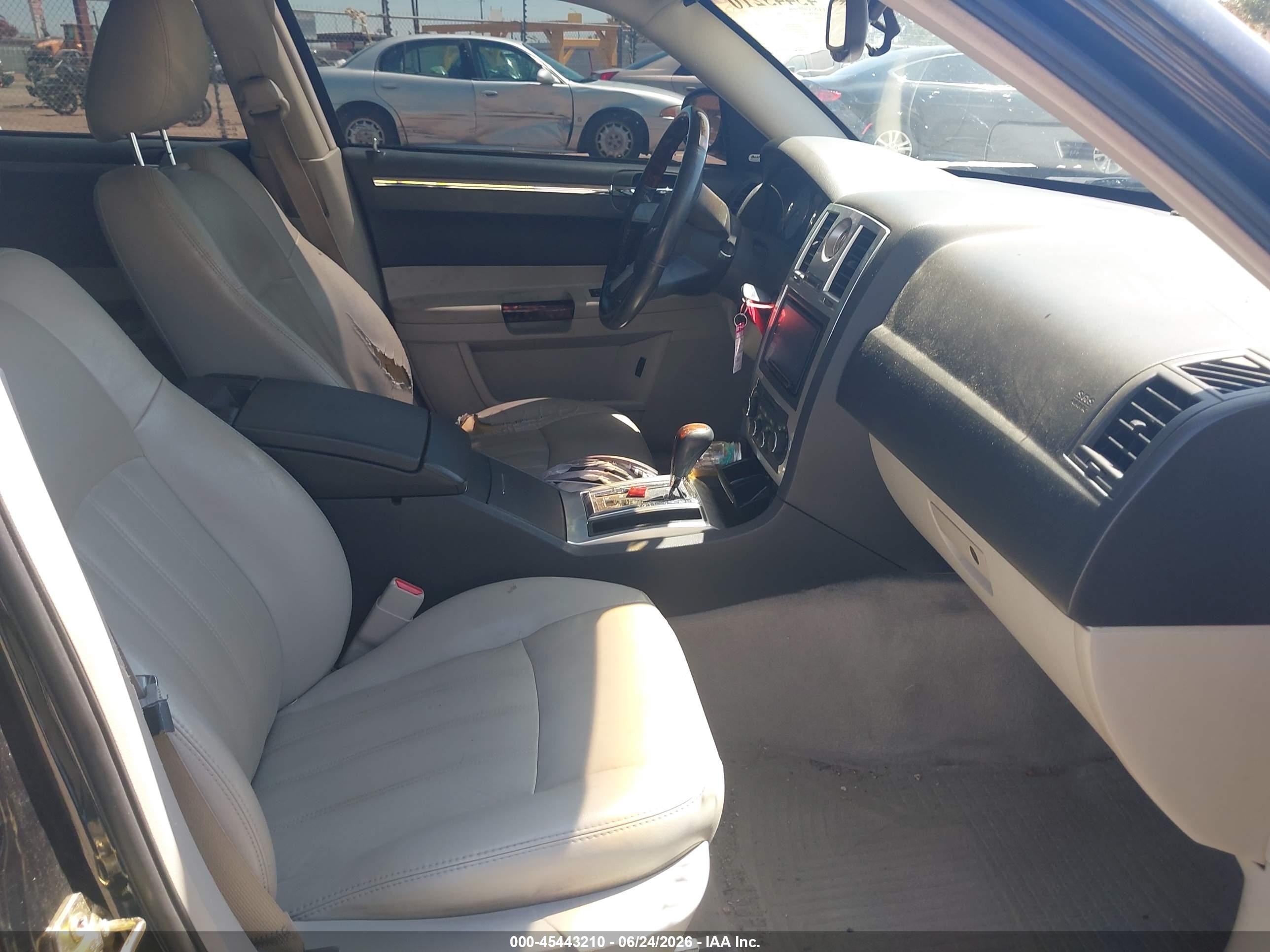 2006 Chrysler 300c   Black vin: 2C3LA63H16H527505