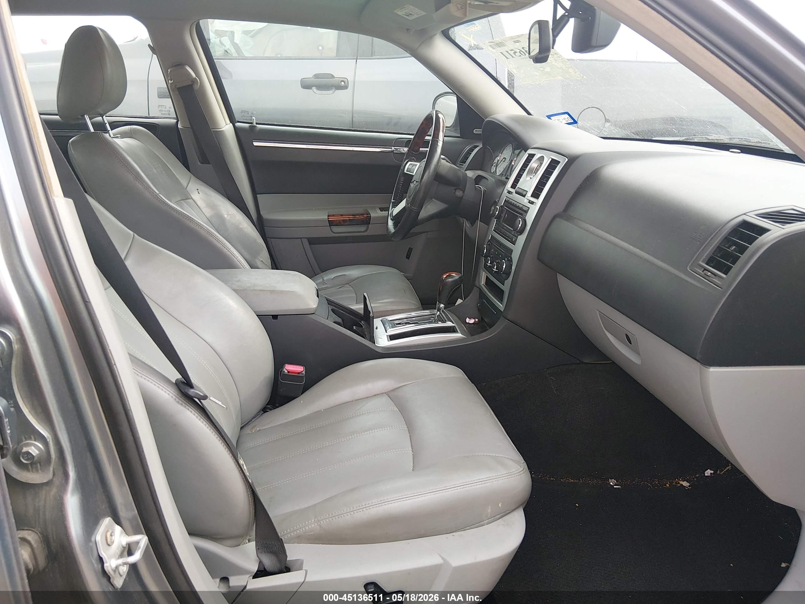 2007 Chrysler 300c   Green vin: 2C3LA63H17H727074