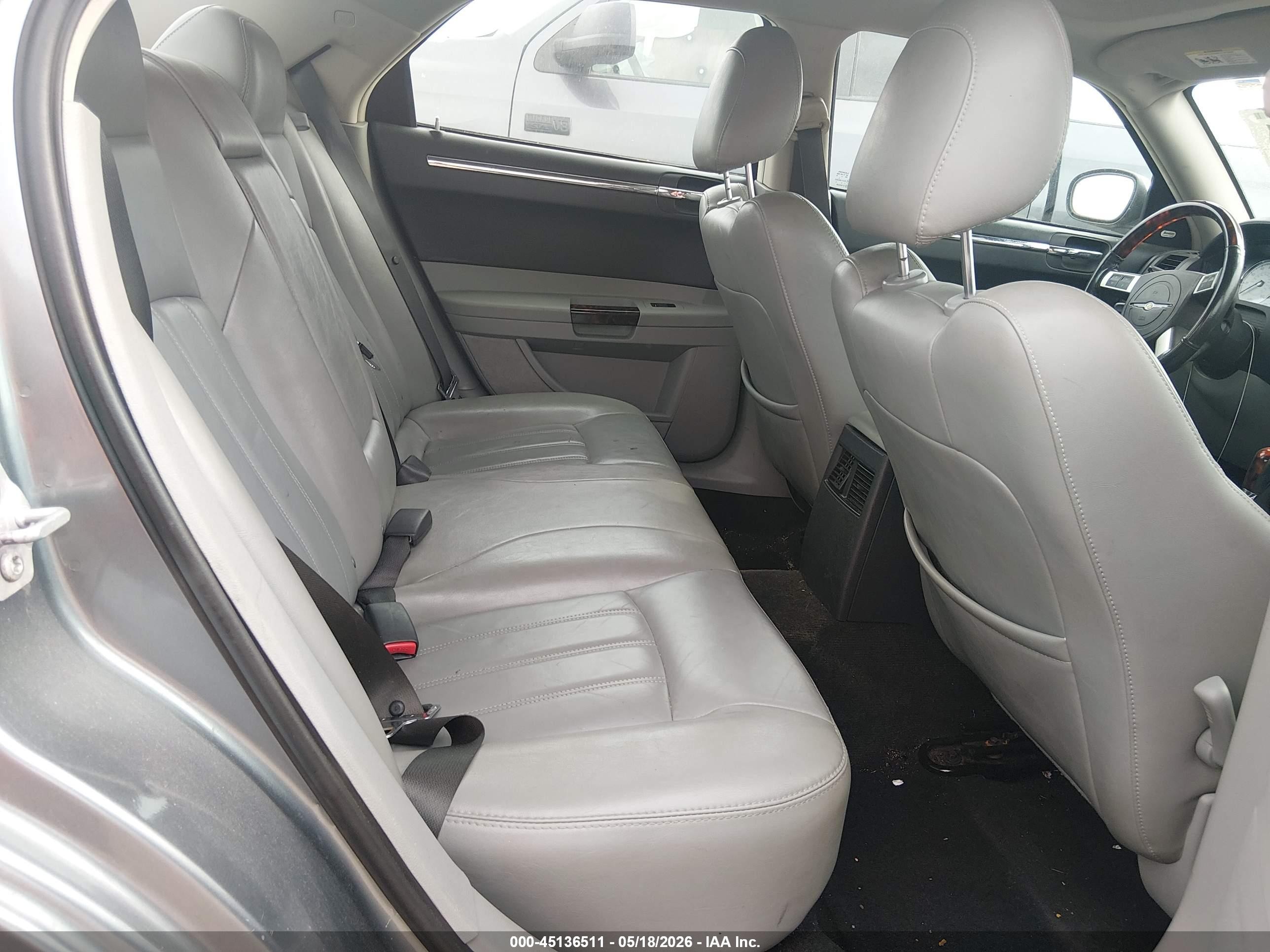 2007 Chrysler 300c   Green vin: 2C3LA63H17H727074