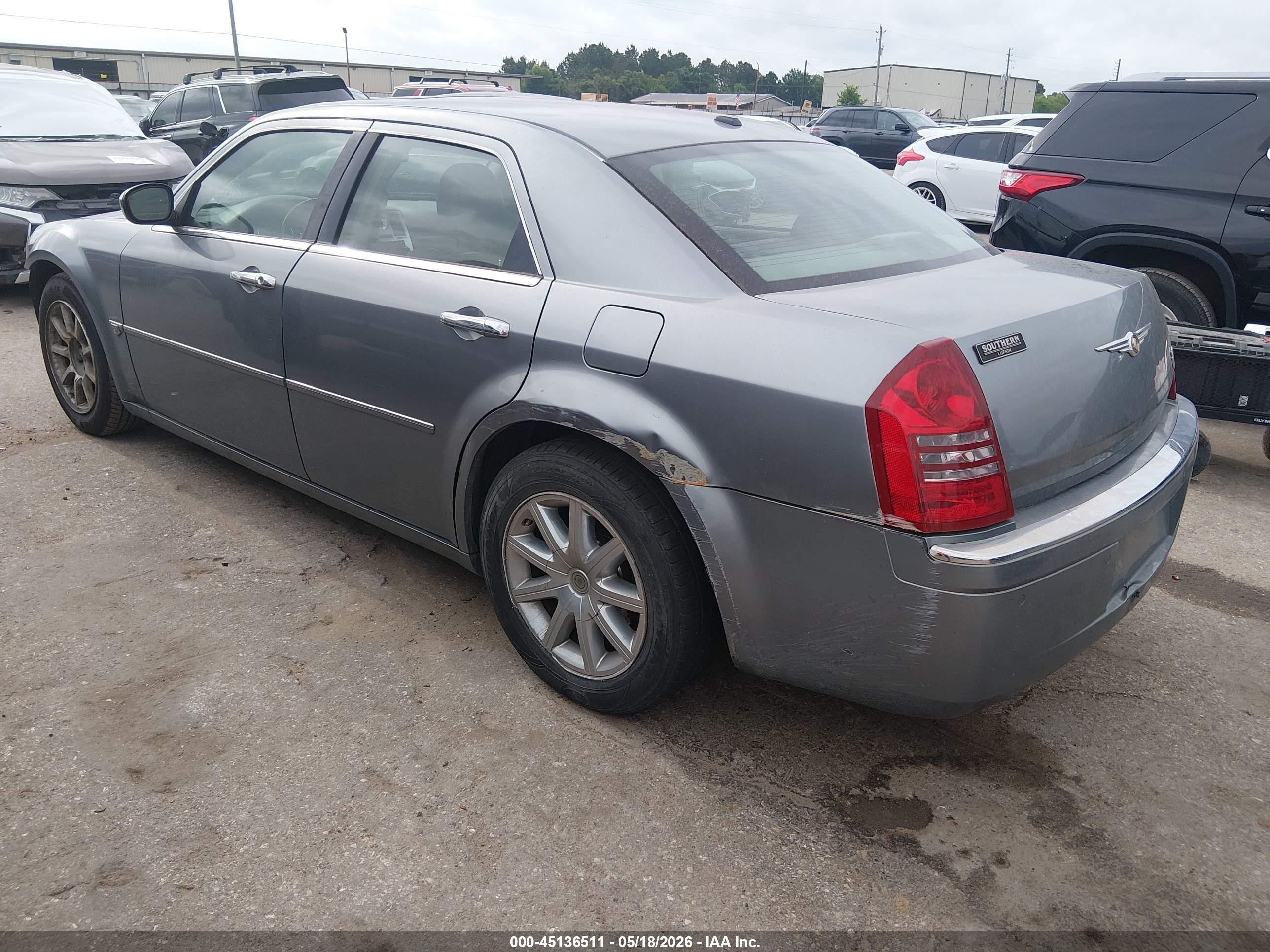 2007 Chrysler 300c   Green vin: 2C3LA63H17H727074