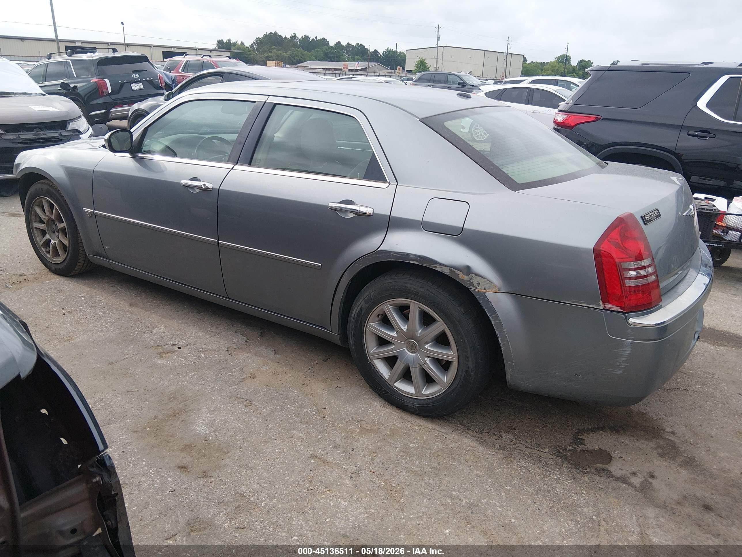 2007 Chrysler 300c   Green vin: 2C3LA63H17H727074