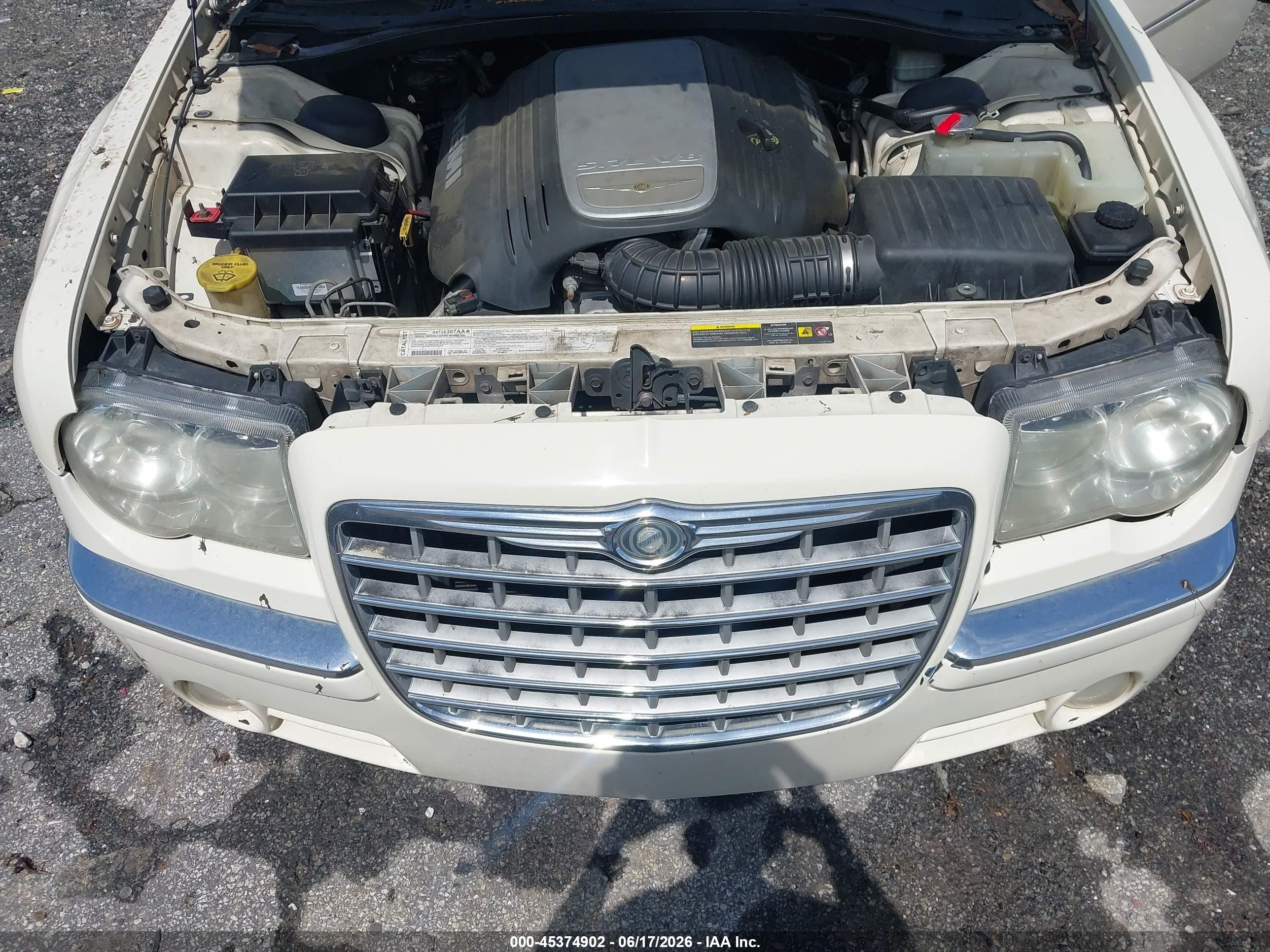 2006 Chrysler 300c   Cream vin: 2C3LA63H26H247138