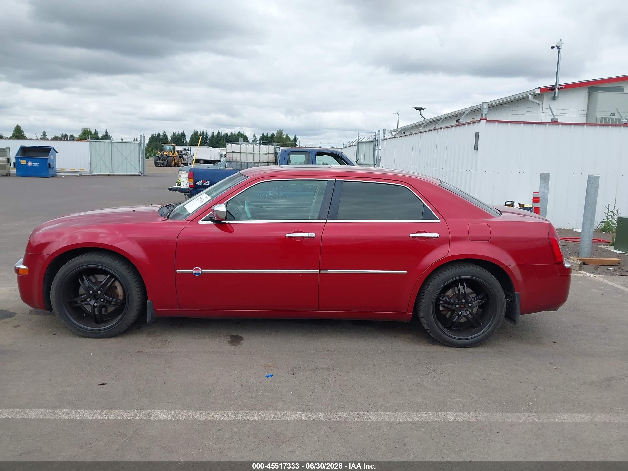 2007 Chrysler 300c   Красный vin: 2C3LA63H27H774470