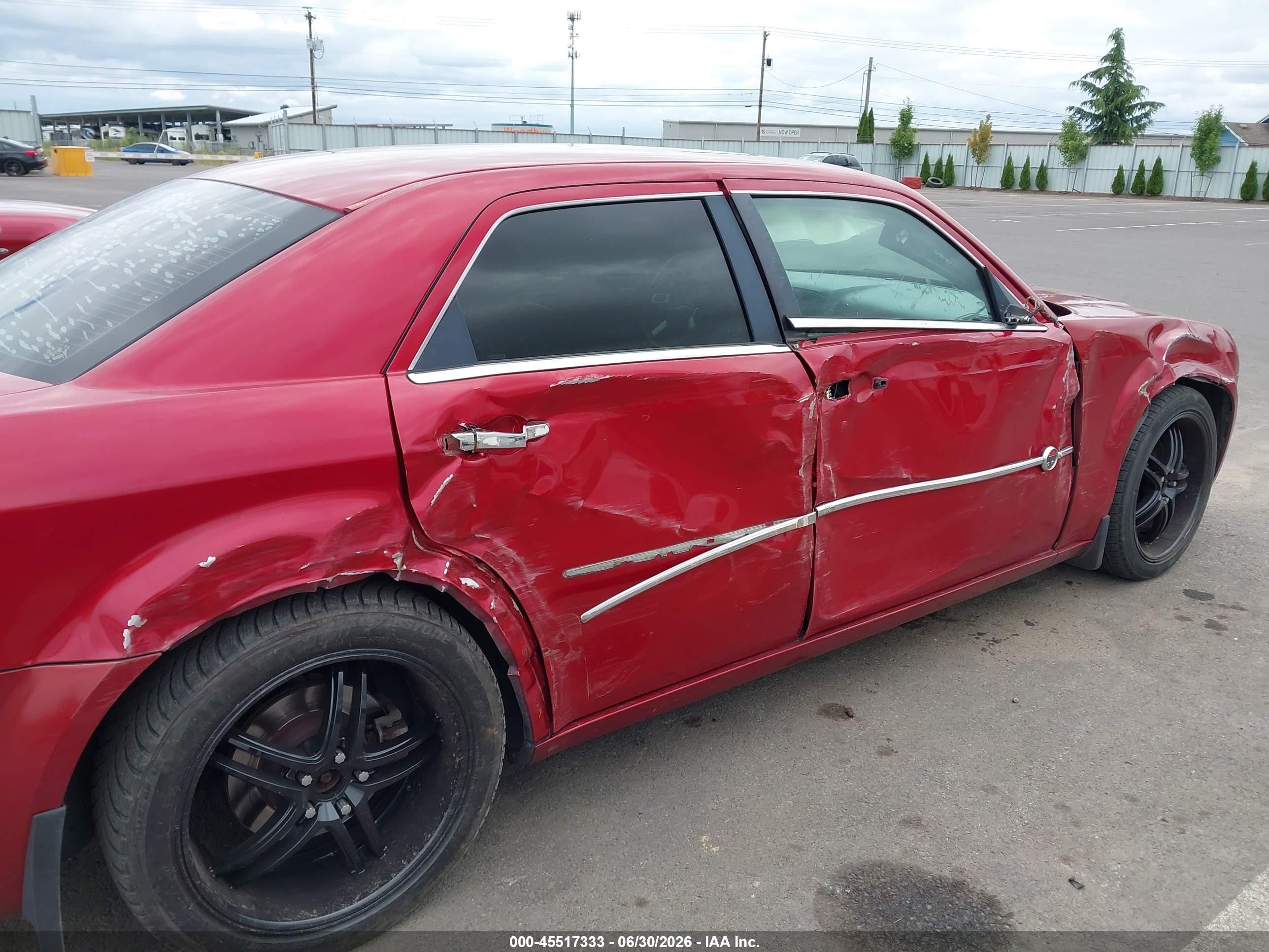 2007 Chrysler 300c   Красный vin: 2C3LA63H27H774470