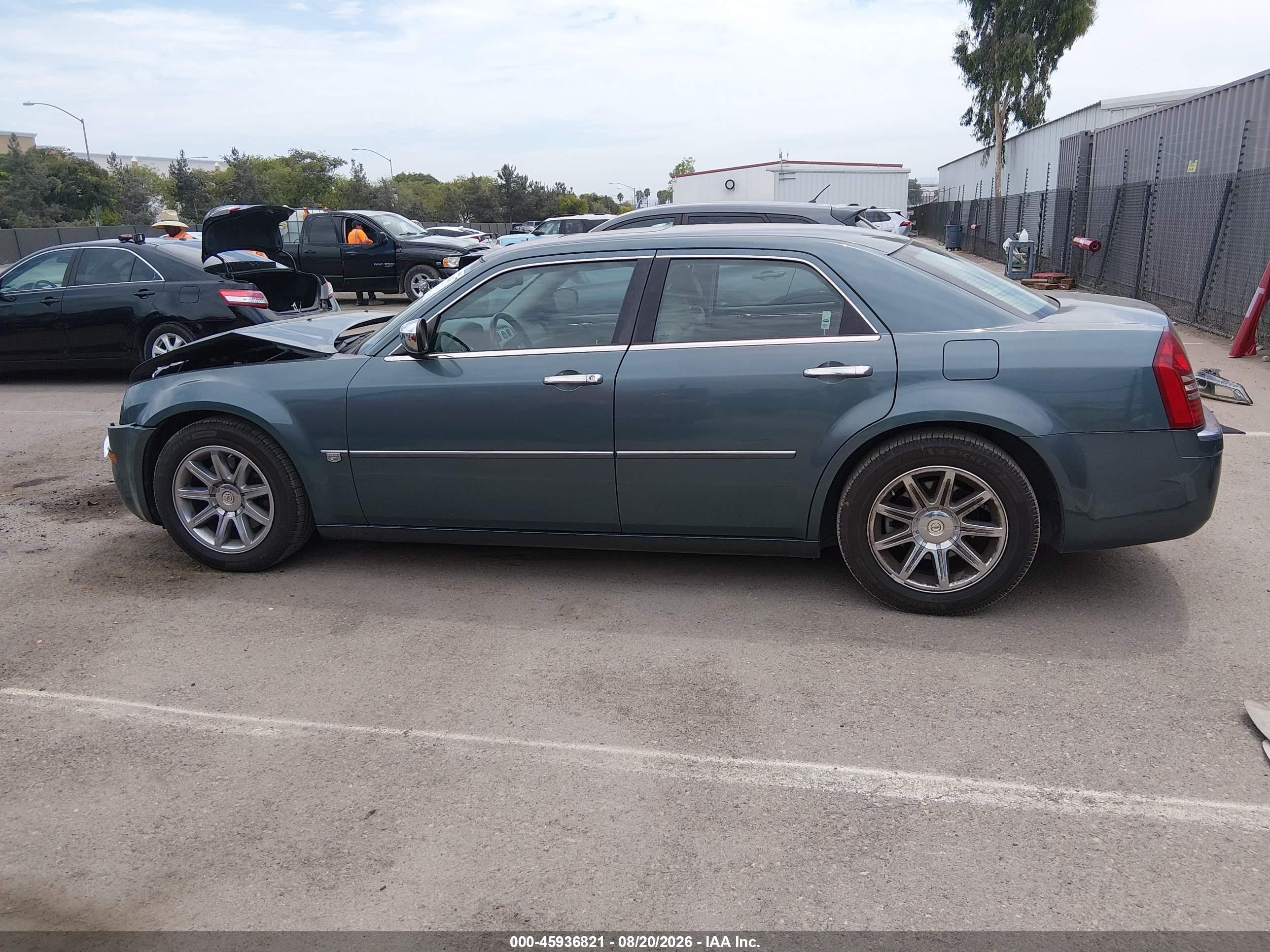 2006 Chrysler 300c   Серый vin: 2C3LA63H36H140678