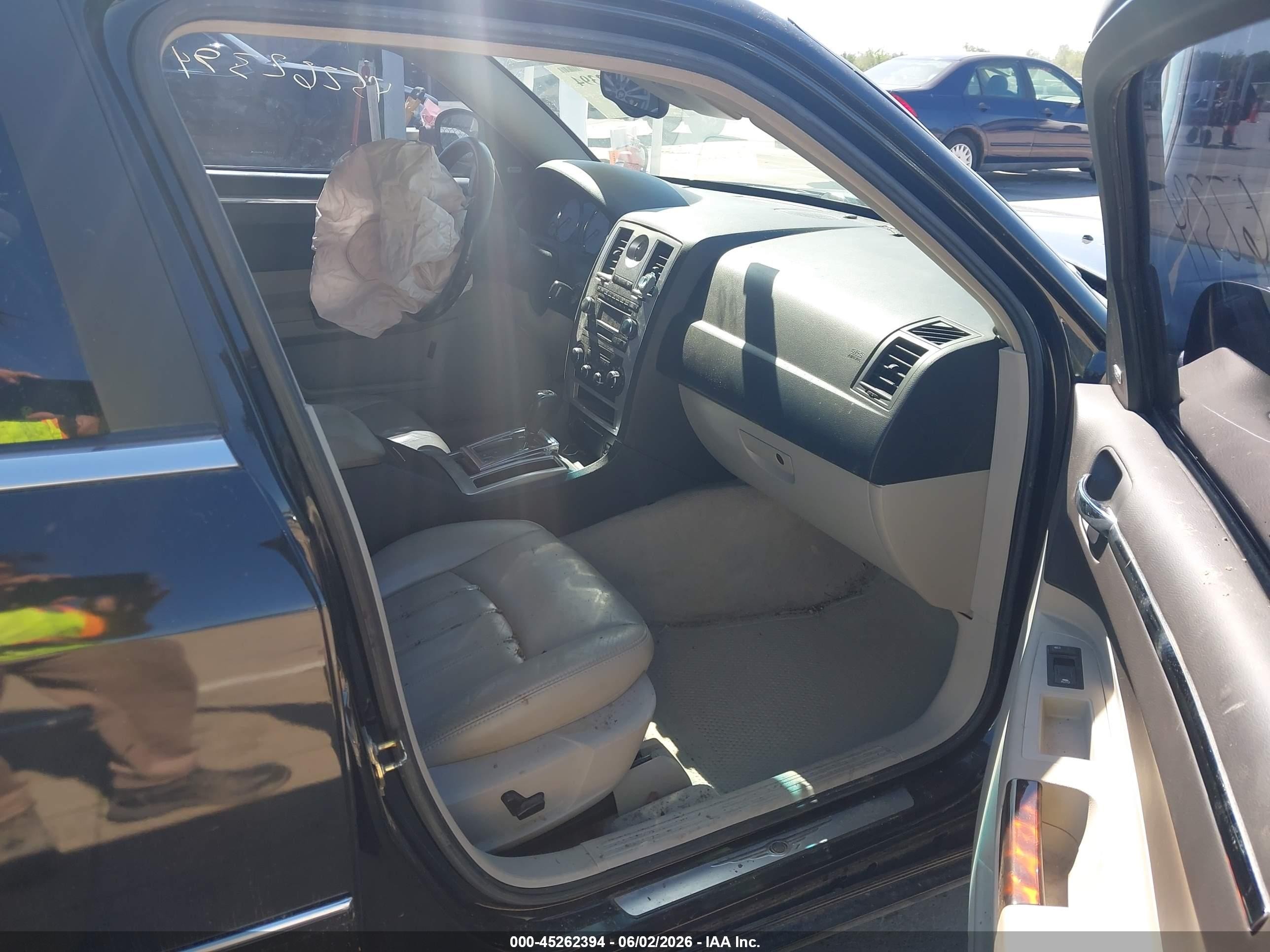 2006 Chrysler 300c   Black vin: 2C3LA63H46H114946