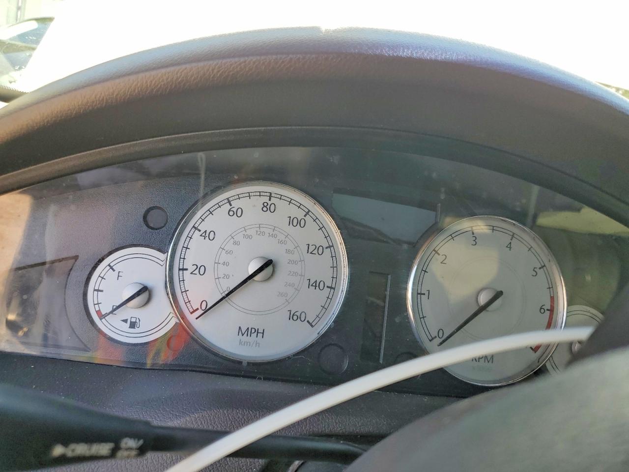 2006 Chrysler 300c Cream vin: 2C3LA63H46H297930