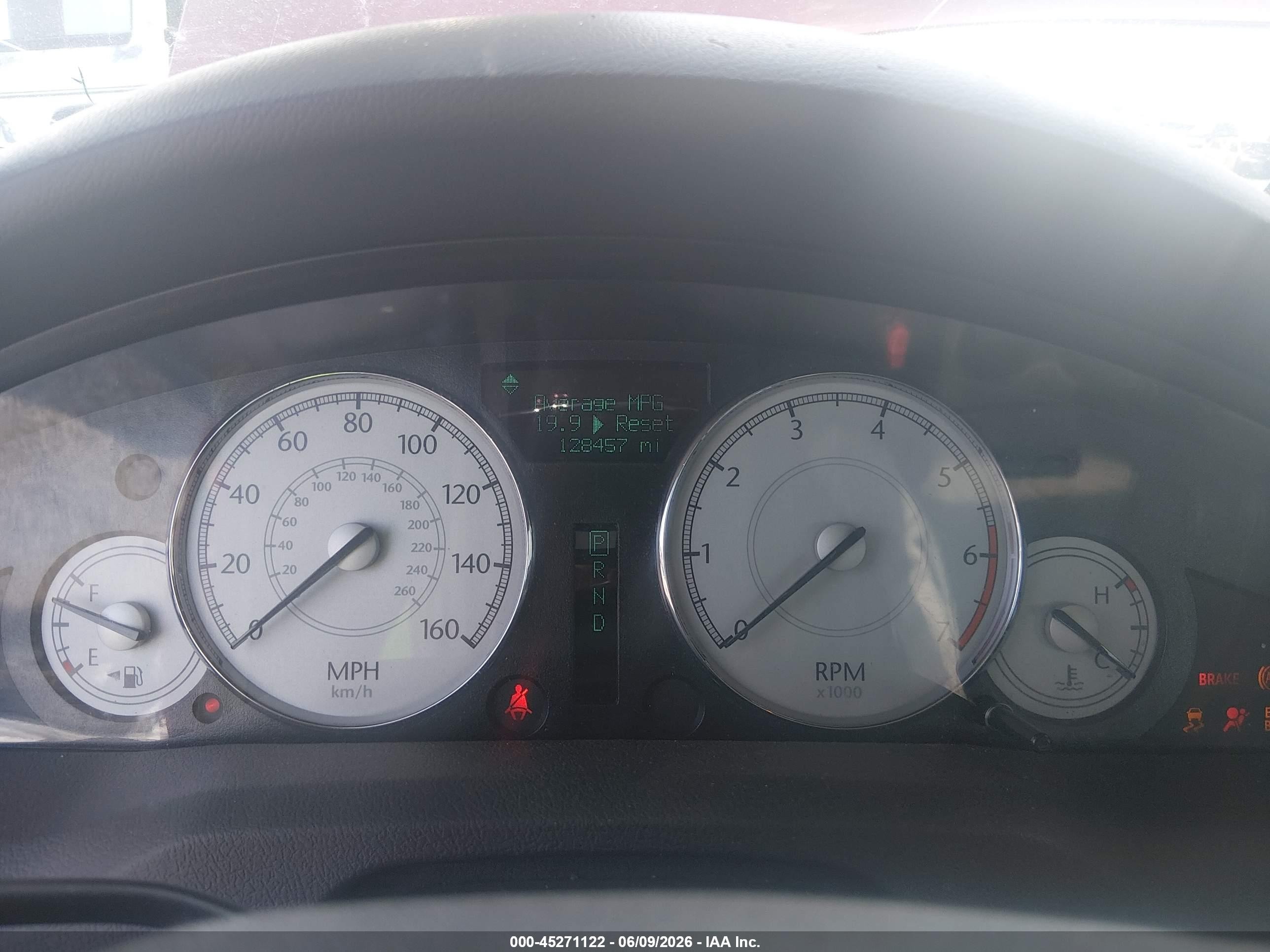 2007 Chrysler 300c   Red vin: 2C3LA63H47H767374