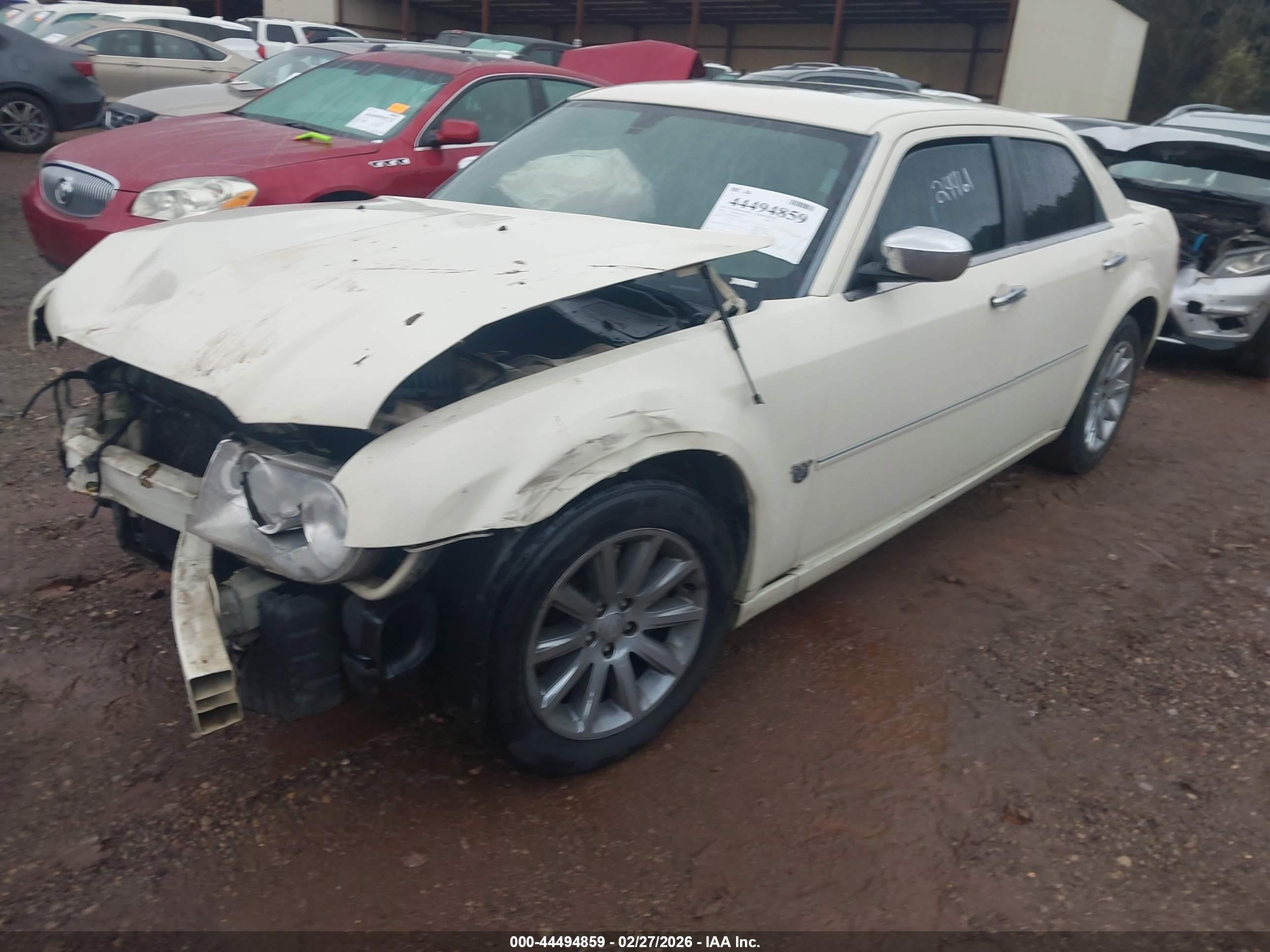 2007 Chrysler 300c   Cream vin: 2C3LA63H47H871637