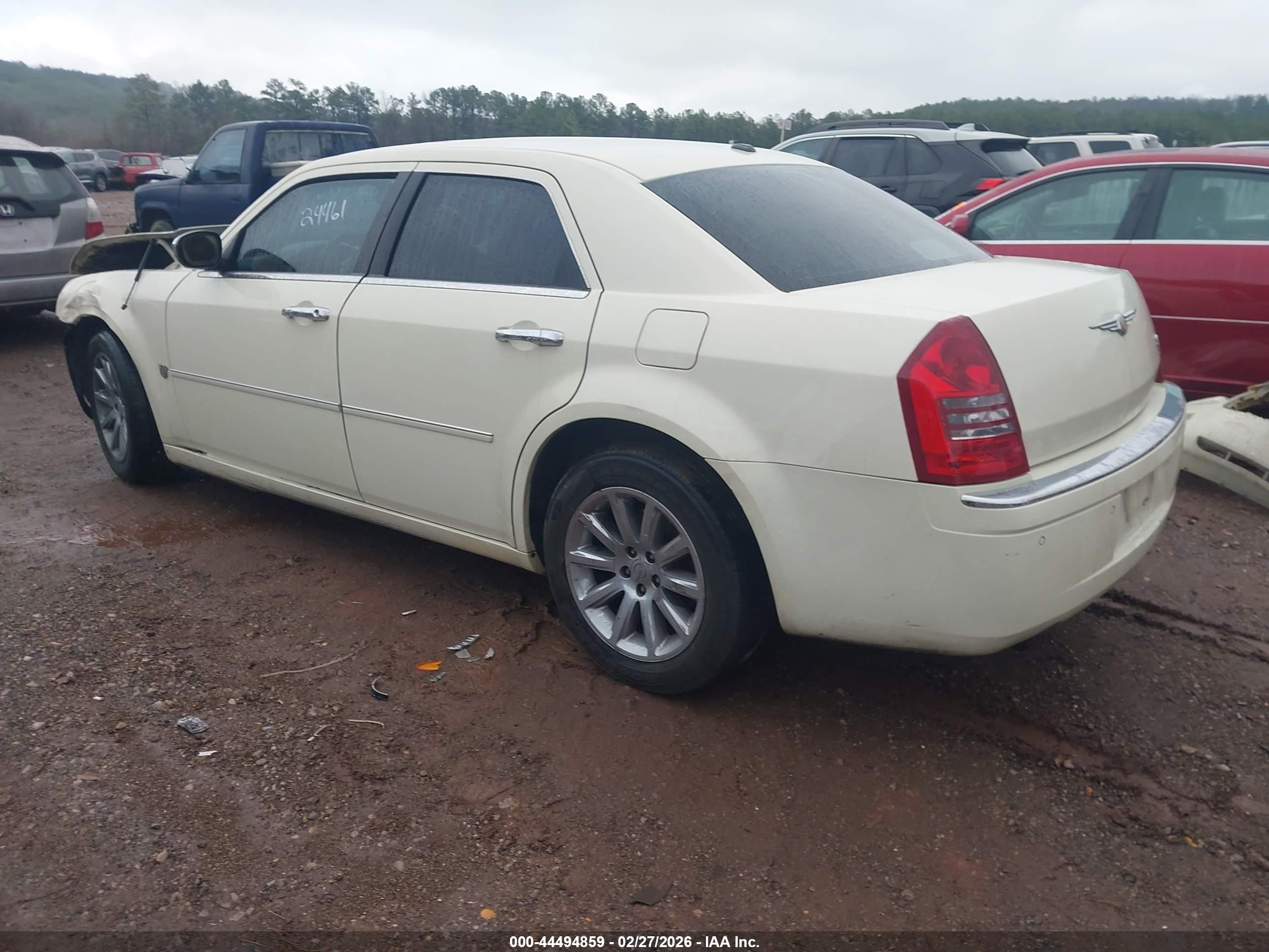 2007 Chrysler 300c   Cream vin: 2C3LA63H47H871637