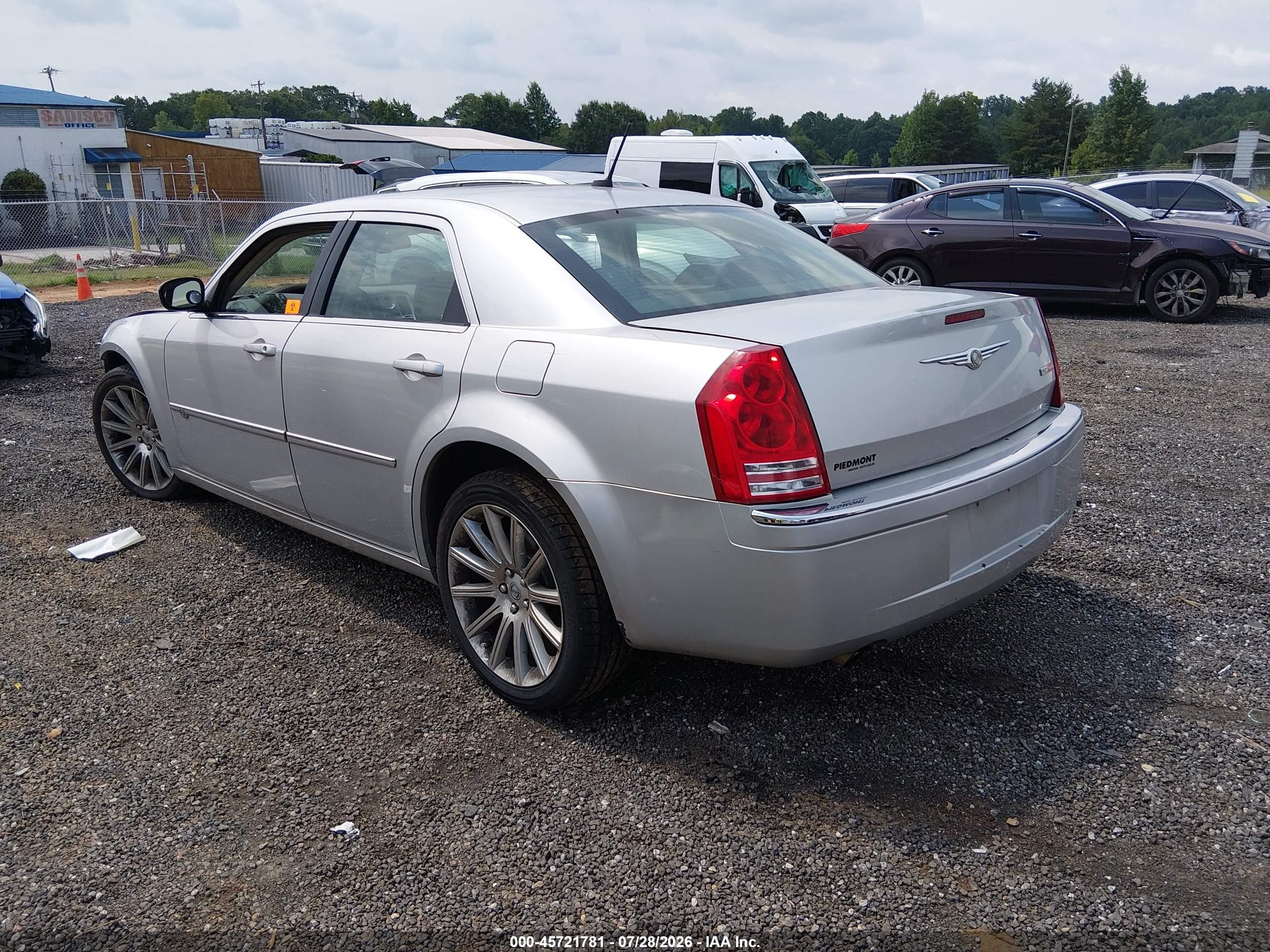 2008 Chrysler 300c Hemi Silver vin: 2C3LA63H58H139230