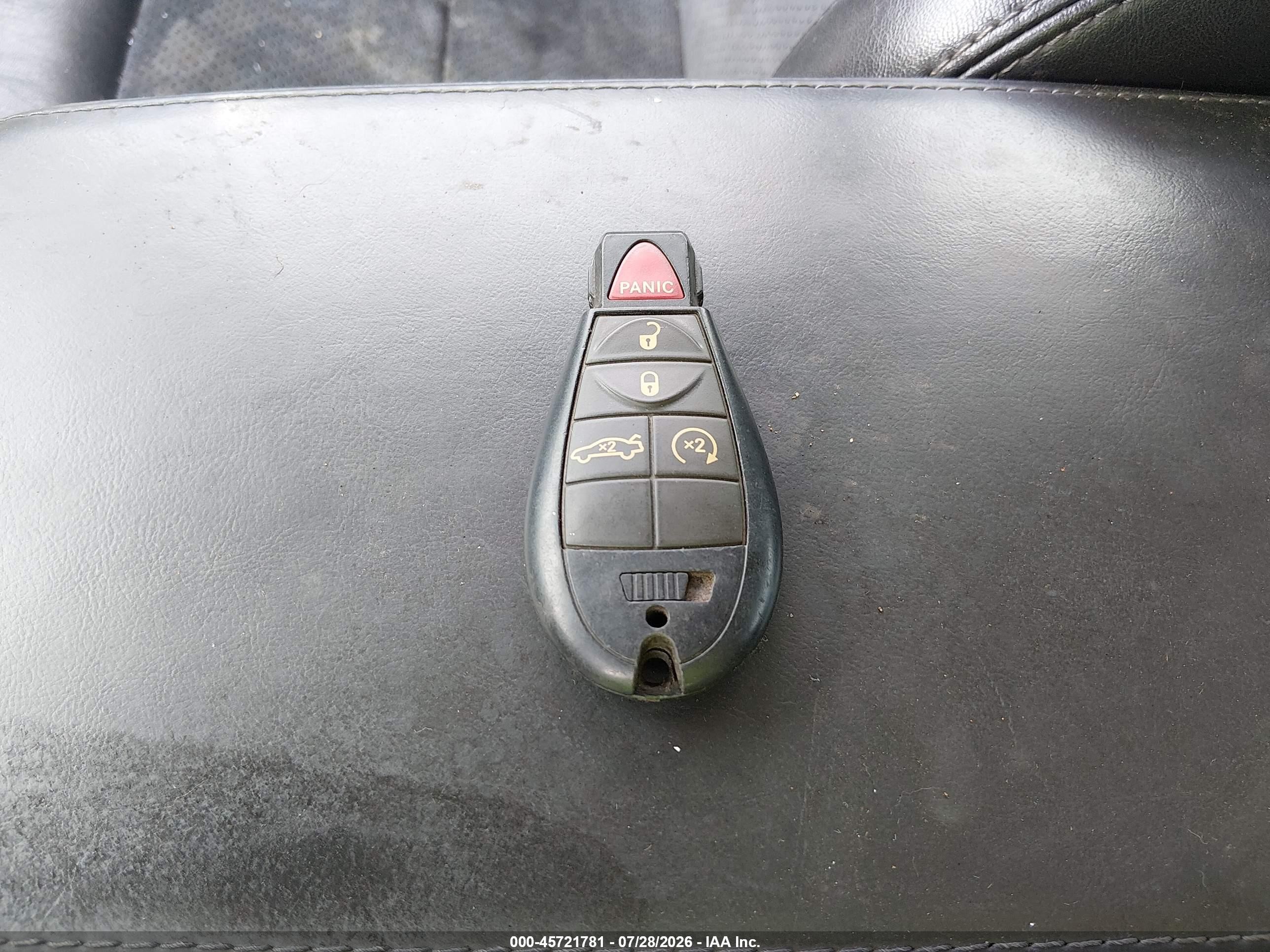 2008 Chrysler 300c Hemi Silver vin: 2C3LA63H58H139230