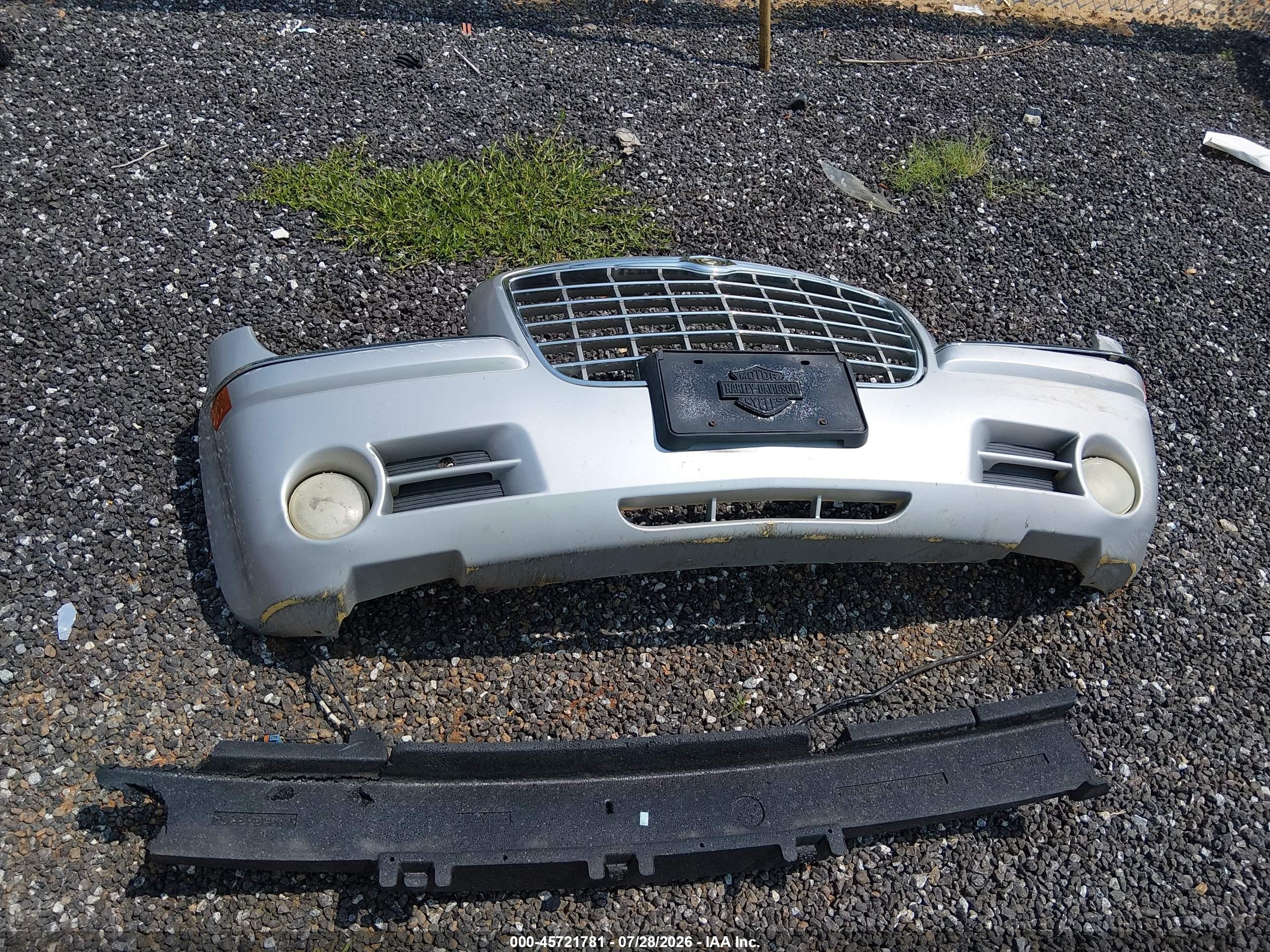 2008 Chrysler 300c Hemi Silver vin: 2C3LA63H58H139230