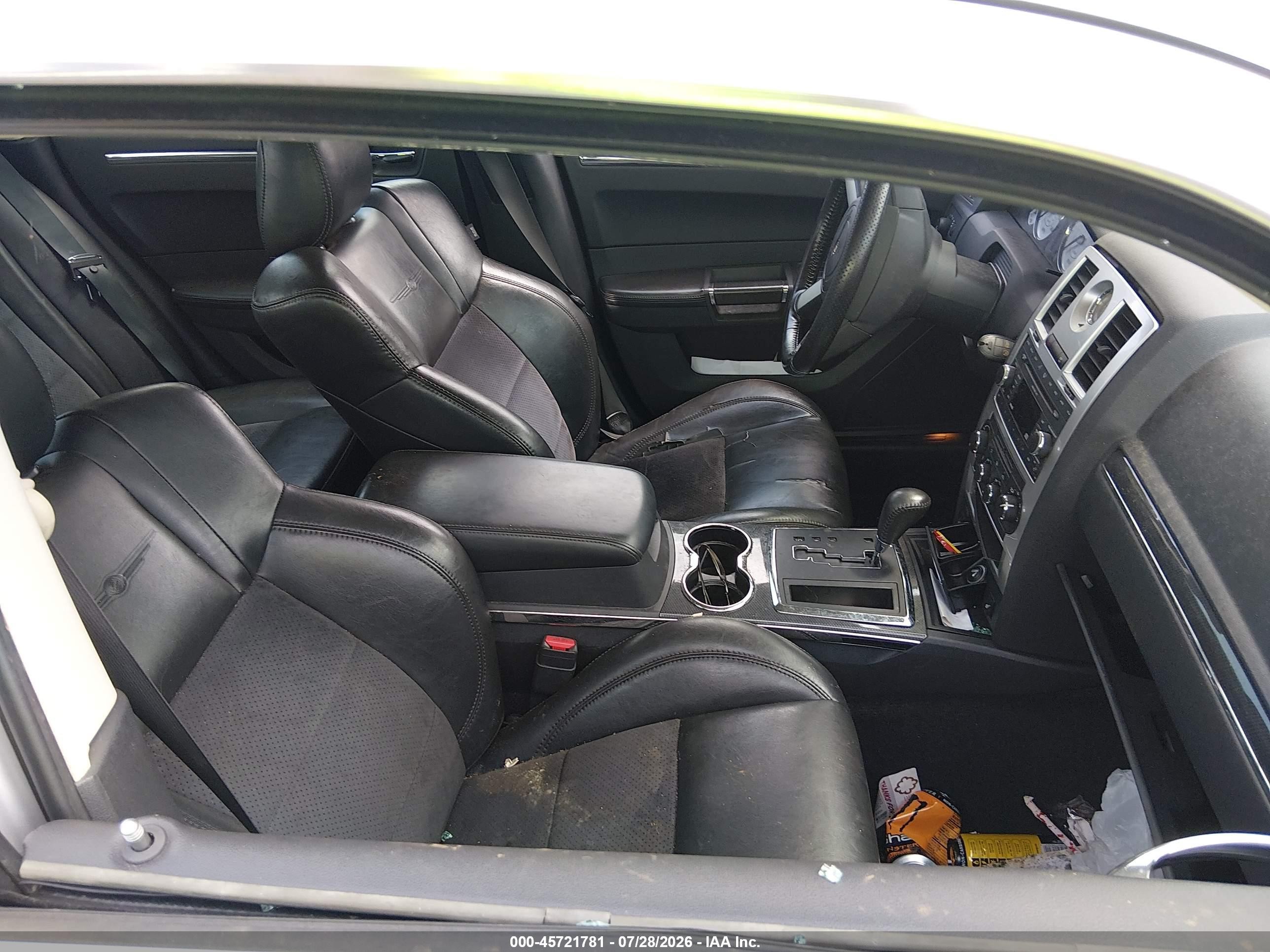 2008 Chrysler 300c Hemi Silver vin: 2C3LA63H58H139230