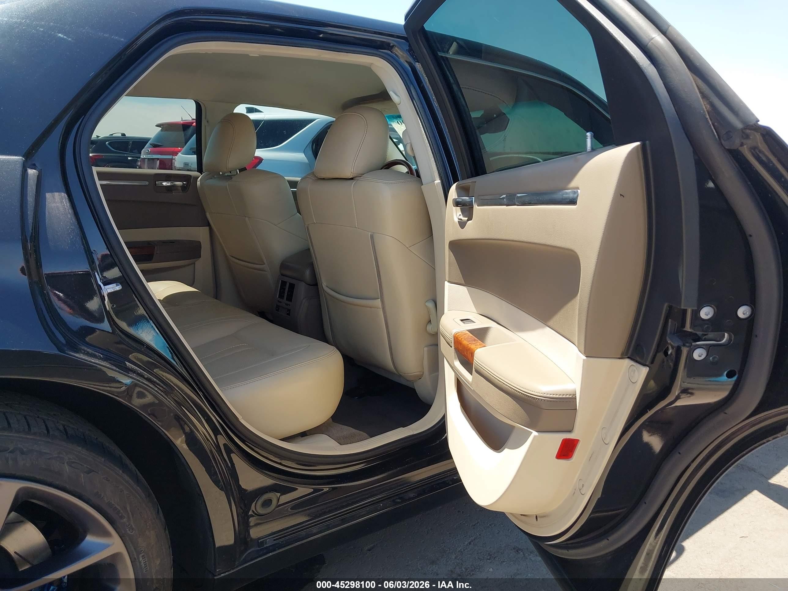 2008 Chrysler 300c Hemi Черный vin: 2C3LA63H58H262851