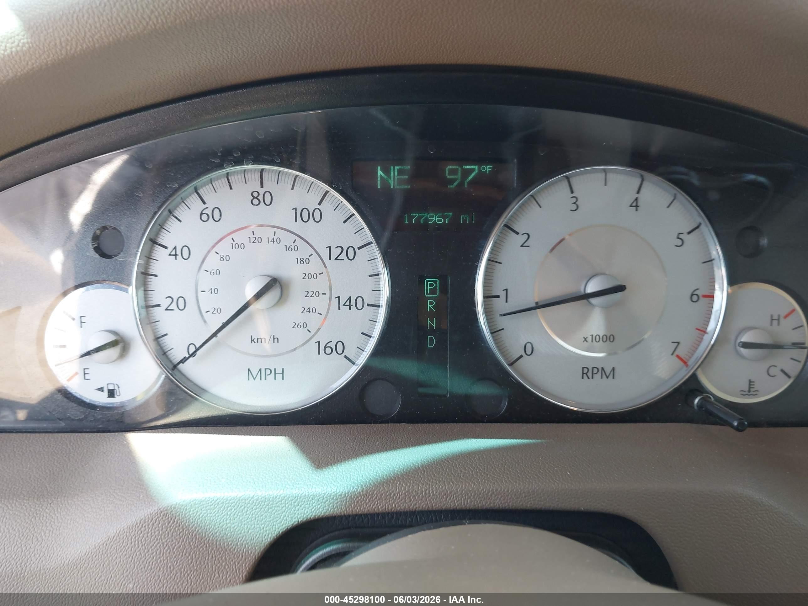 2008 Chrysler 300c Hemi Черный vin: 2C3LA63H58H262851