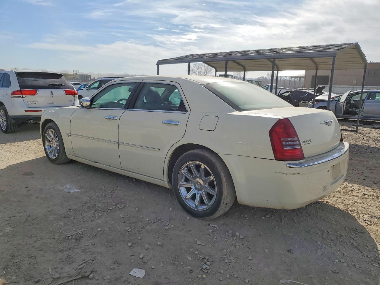 2006 Chrysler 300c Cream vin: 2C3LA63H66H246266