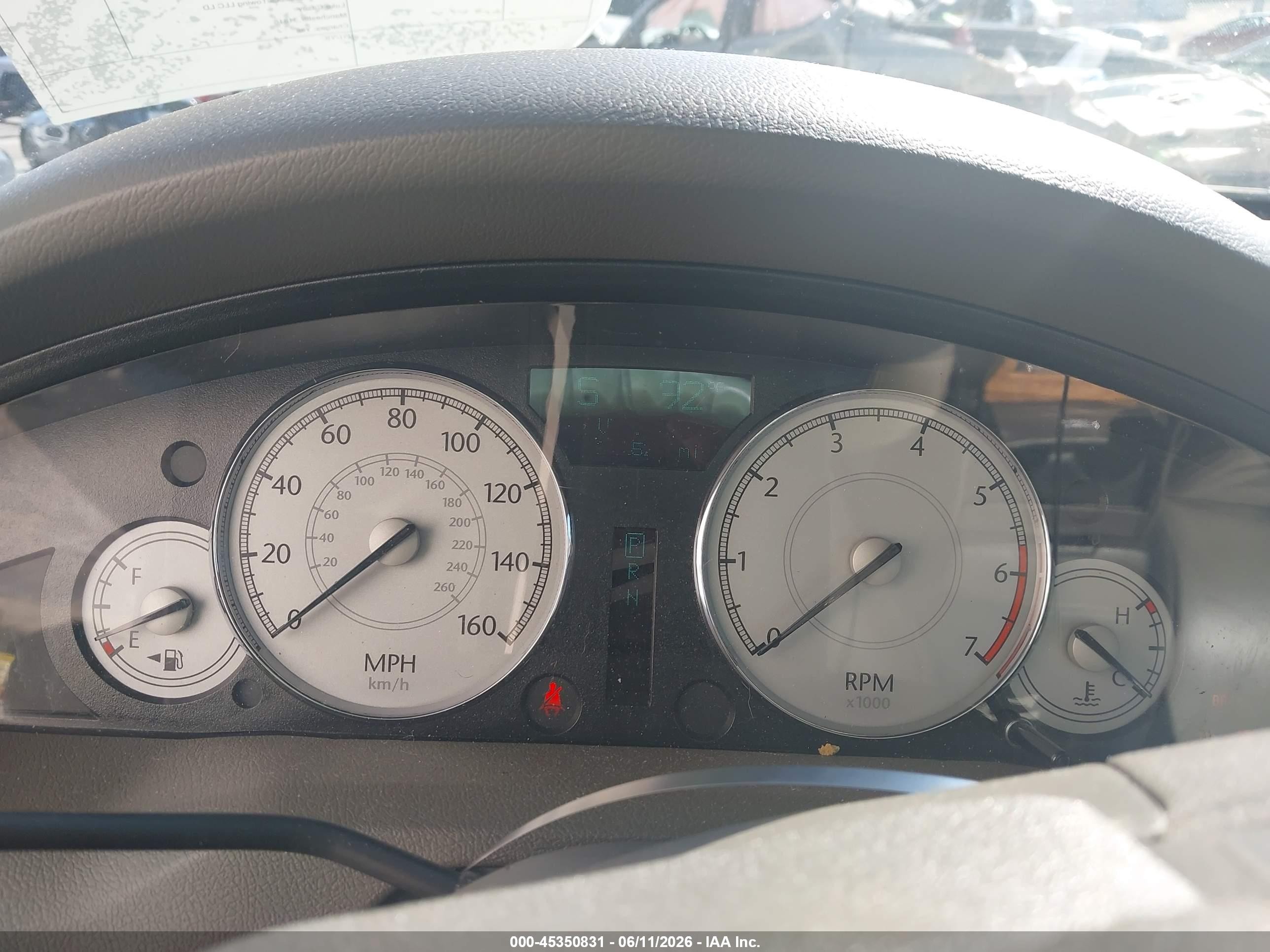 2007 Chrysler 300c   Желто-коричневый vin: 2C3LA63H67H825422