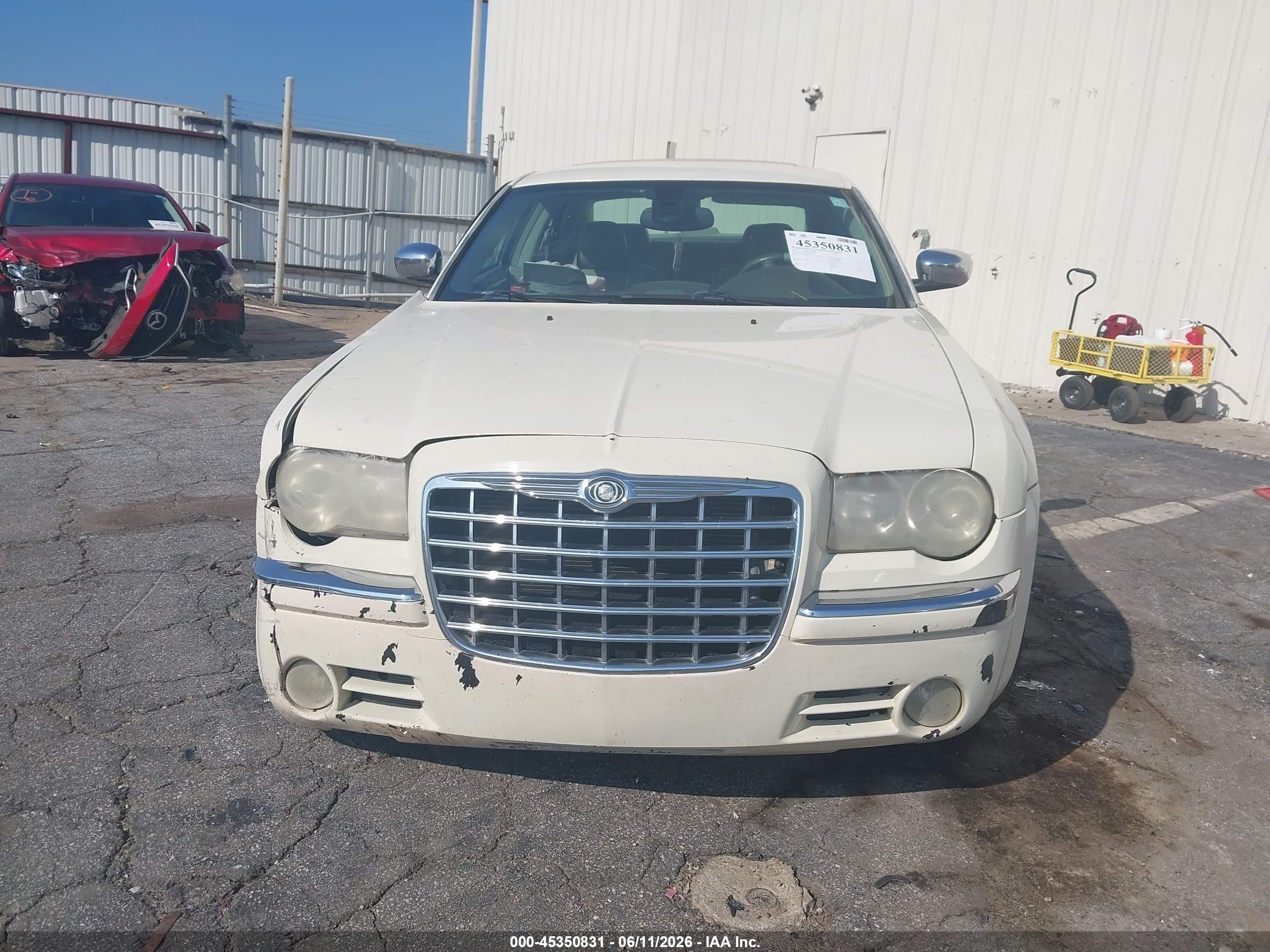 2007 Chrysler 300c   Желто-коричневый vin: 2C3LA63H67H825422