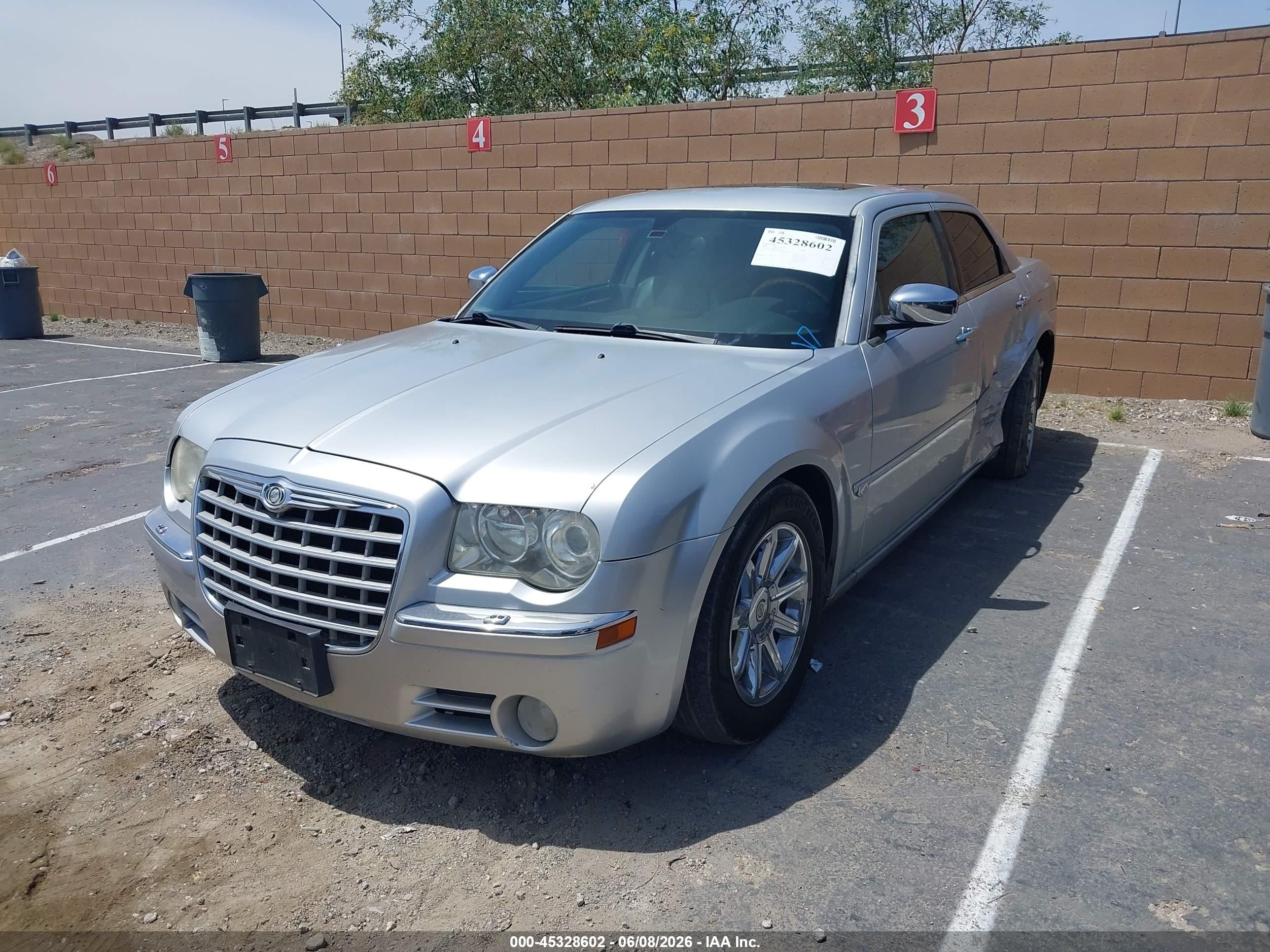 2006 Chrysler 300c   Silver vin: 2C3LA63H76H202339