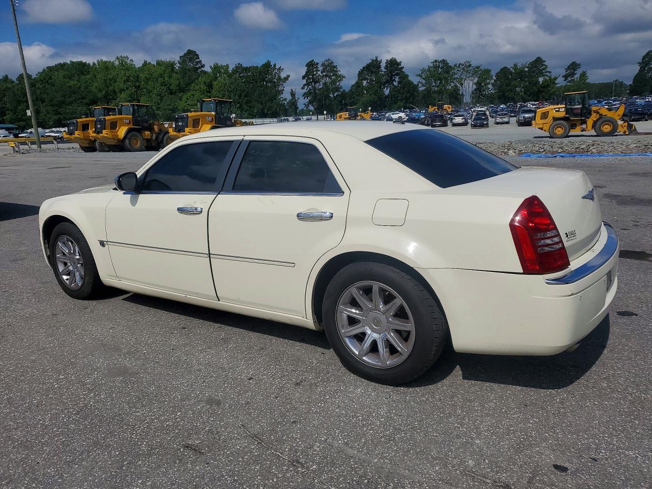 2006 Chrysler 300c Cream vin: 2C3LA63H76H365427