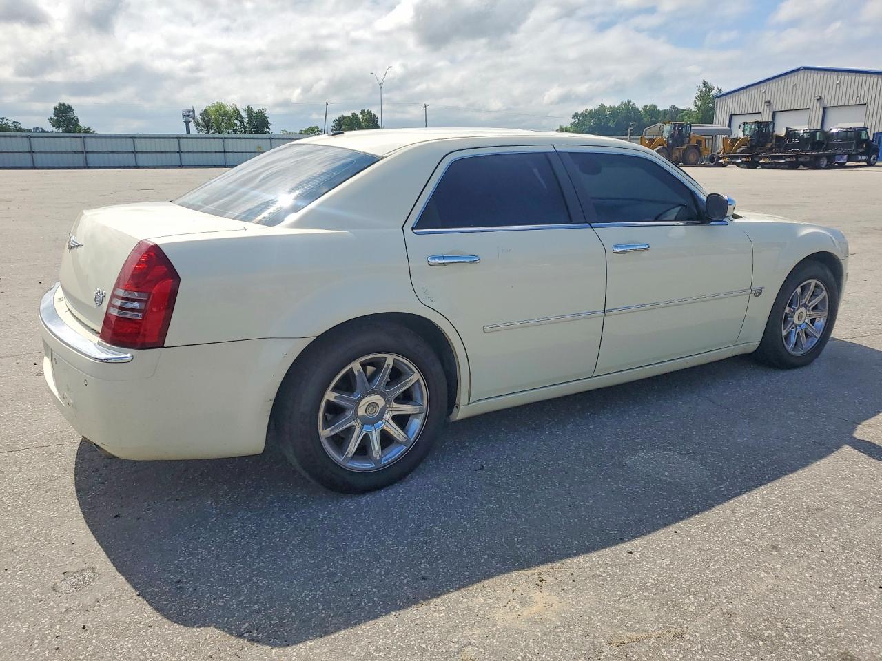 2006 Chrysler 300c Cream vin: 2C3LA63H76H365427