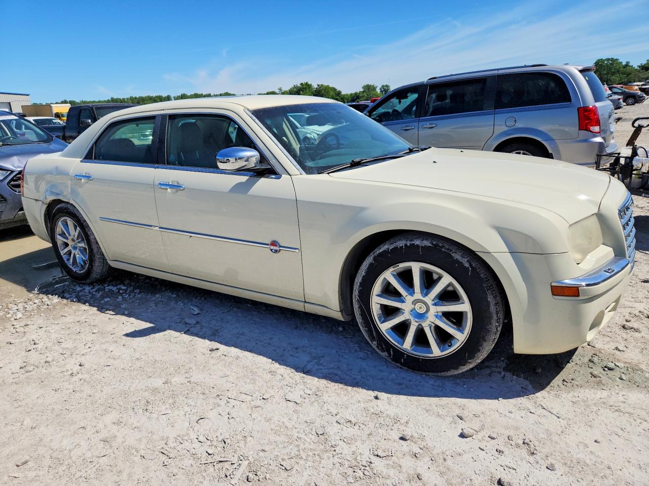 2006 Chrysler 300c Beige vin: 2C3LA63H76H423357