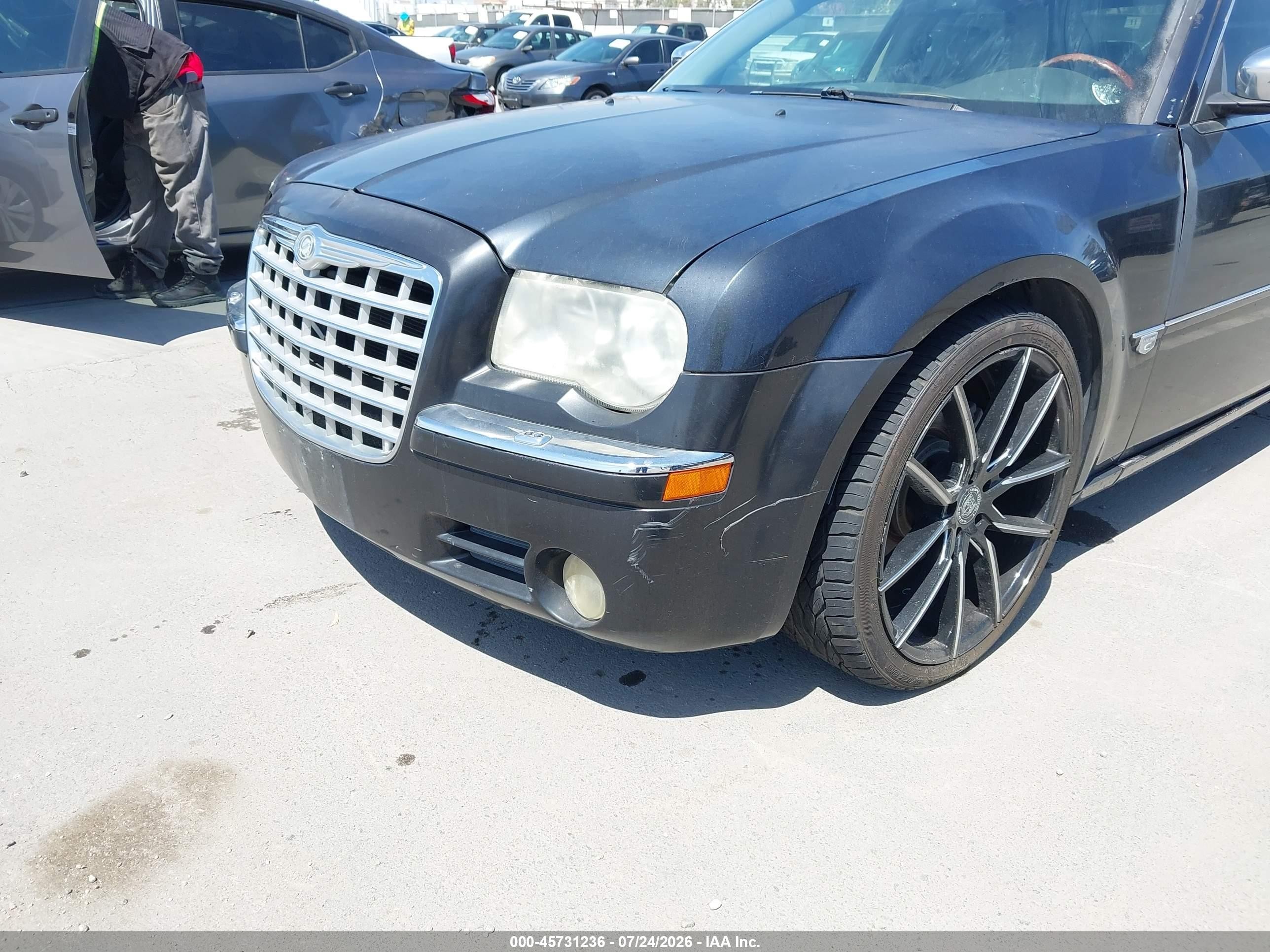 2006 Chrysler 300c   Черный vin: 2C3LA63H86H397612