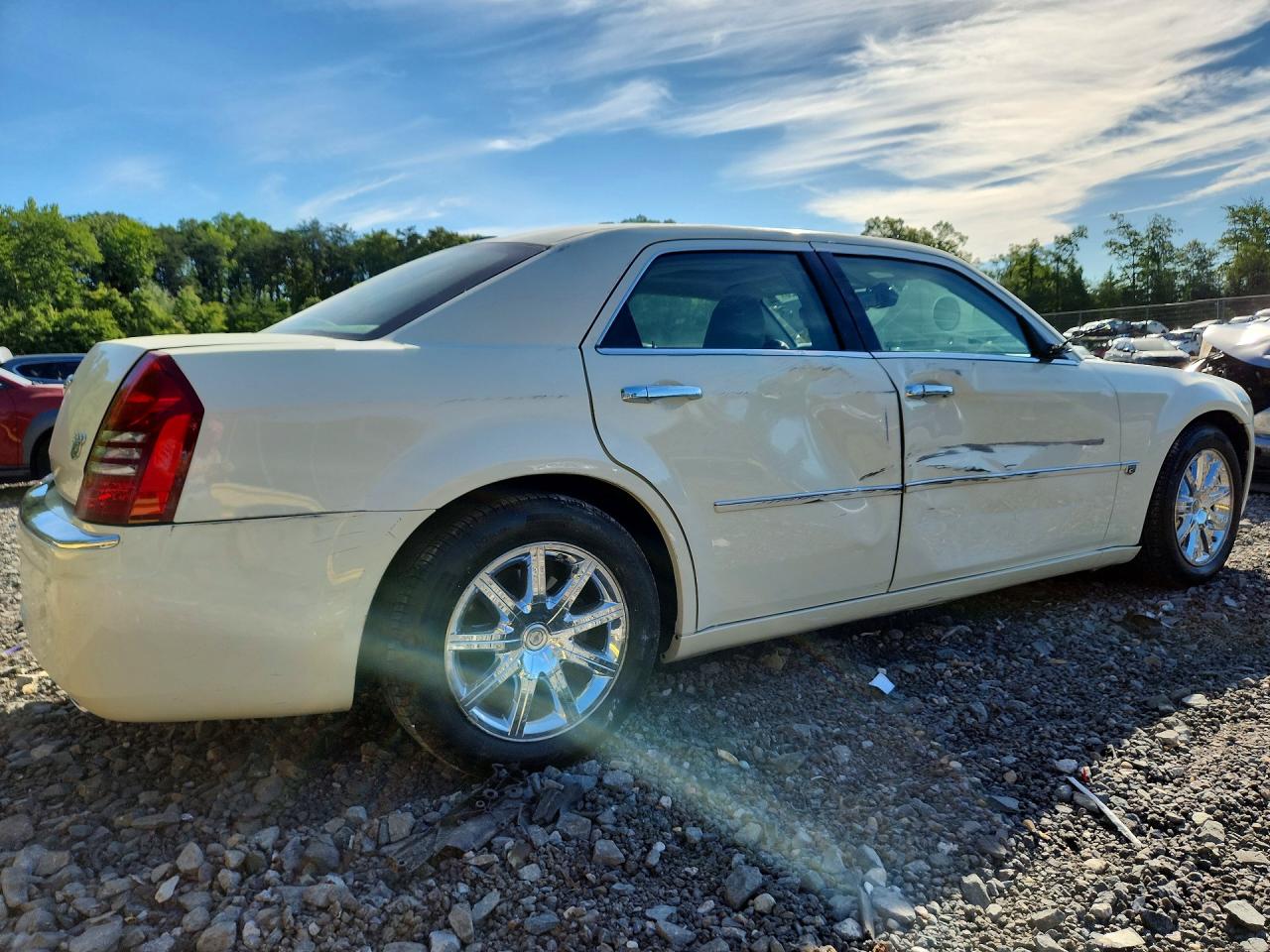 2007 Chrysler 300c White vin: 2C3LA63H87H610186