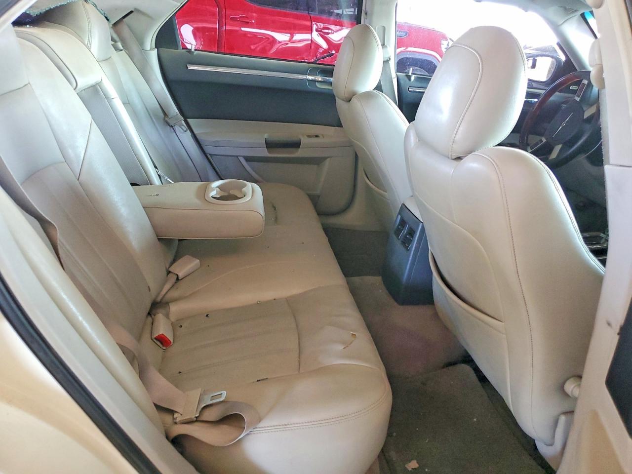 2007 Chrysler 300c Кремовый vin: 2C3LA63H87H871754