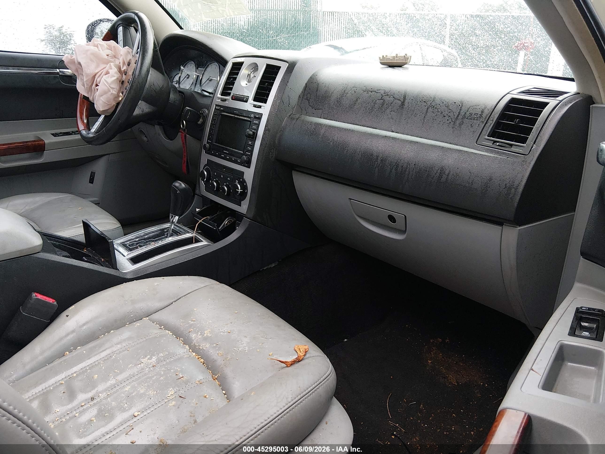 2006 Chrysler 300c   Tan vin: 2C3LA63H96H207364