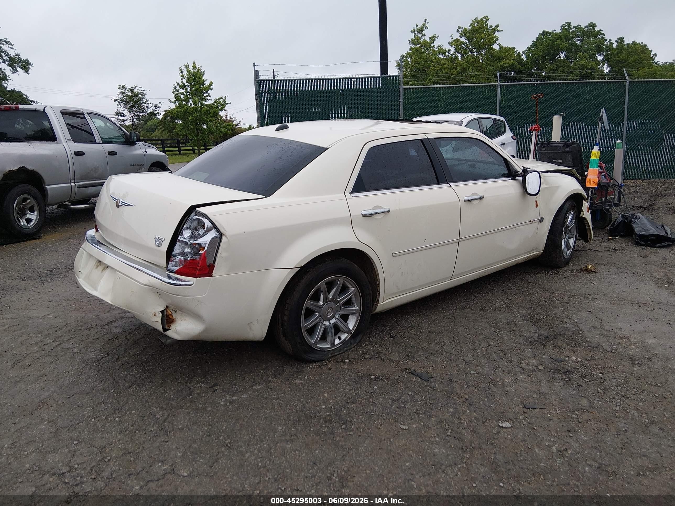 2006 Chrysler 300c   Tan vin: 2C3LA63H96H207364