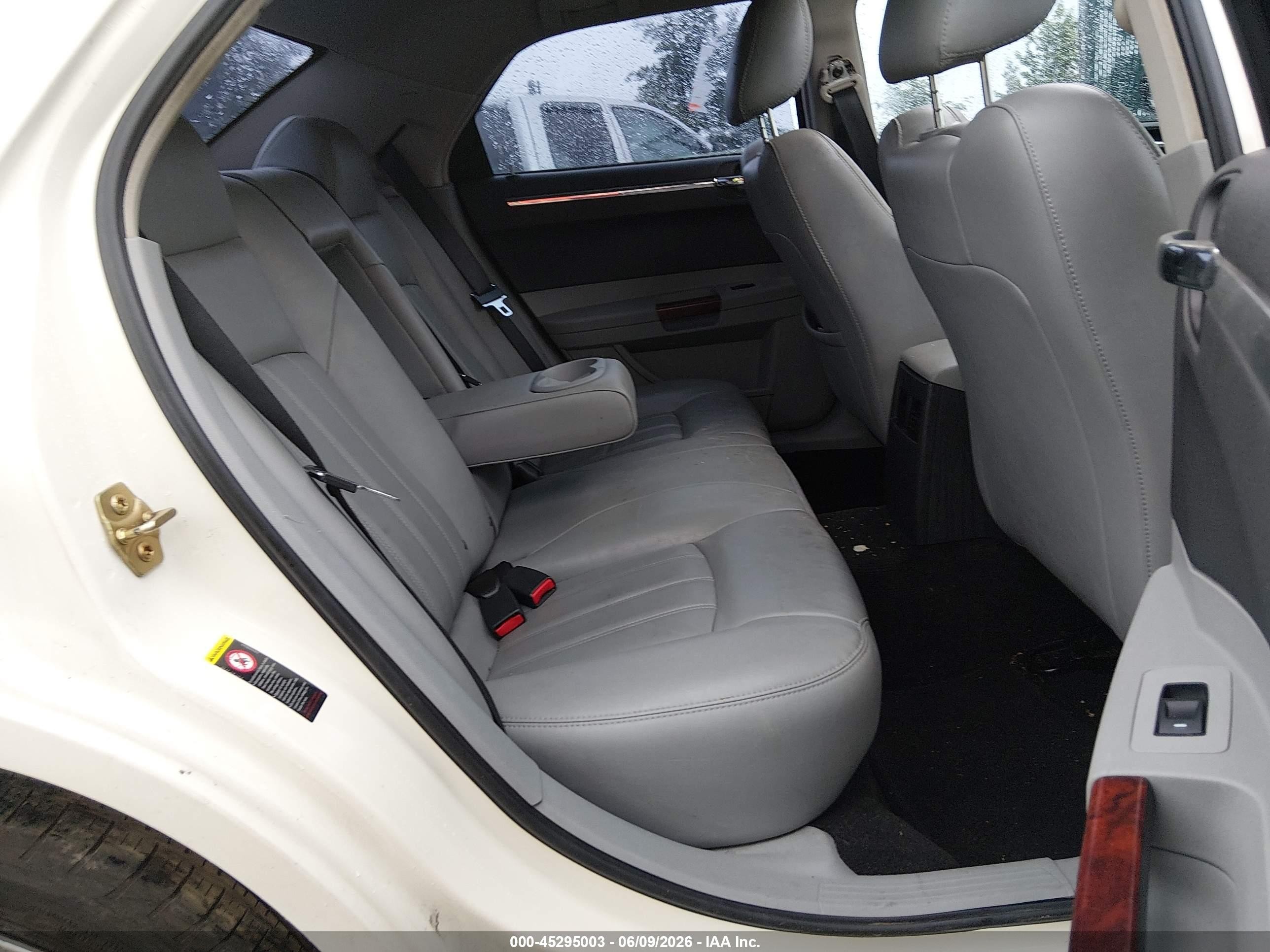 2006 Chrysler 300c   Tan vin: 2C3LA63H96H207364