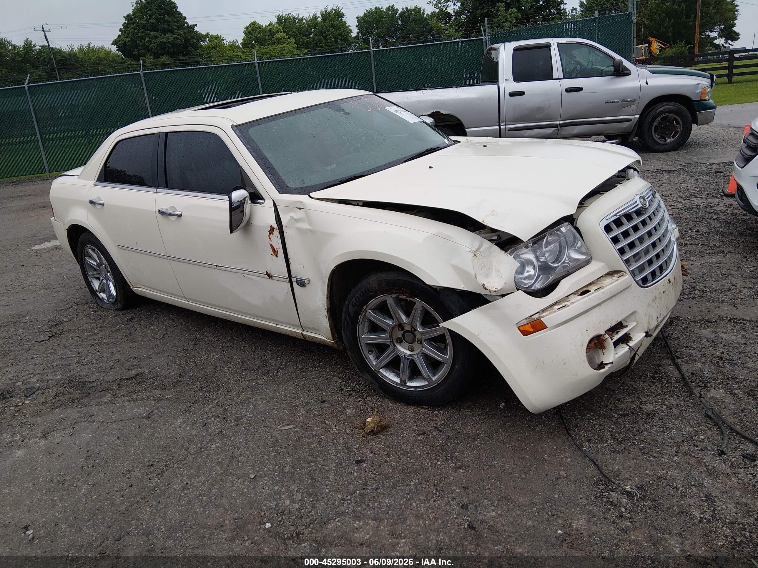 2006 Chrysler 300c   Tan vin: 2C3LA63H96H207364