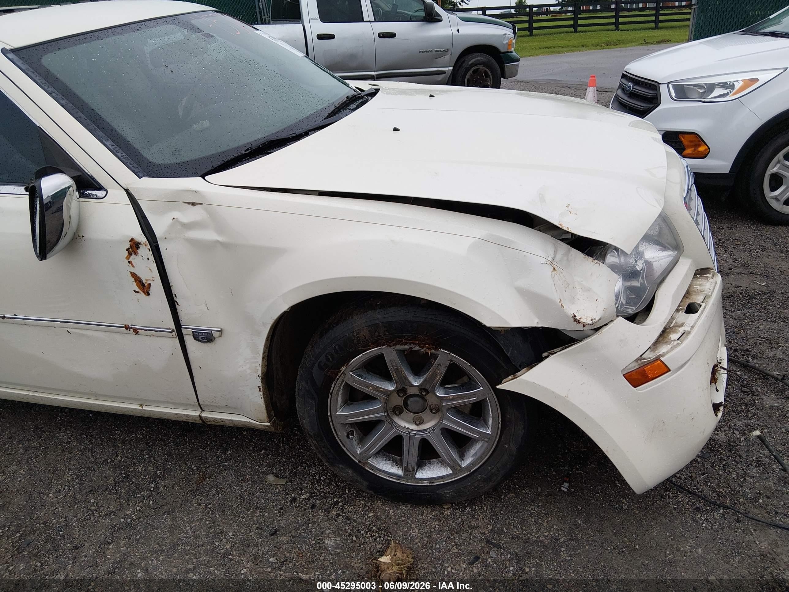 2006 Chrysler 300c   Tan vin: 2C3LA63H96H207364