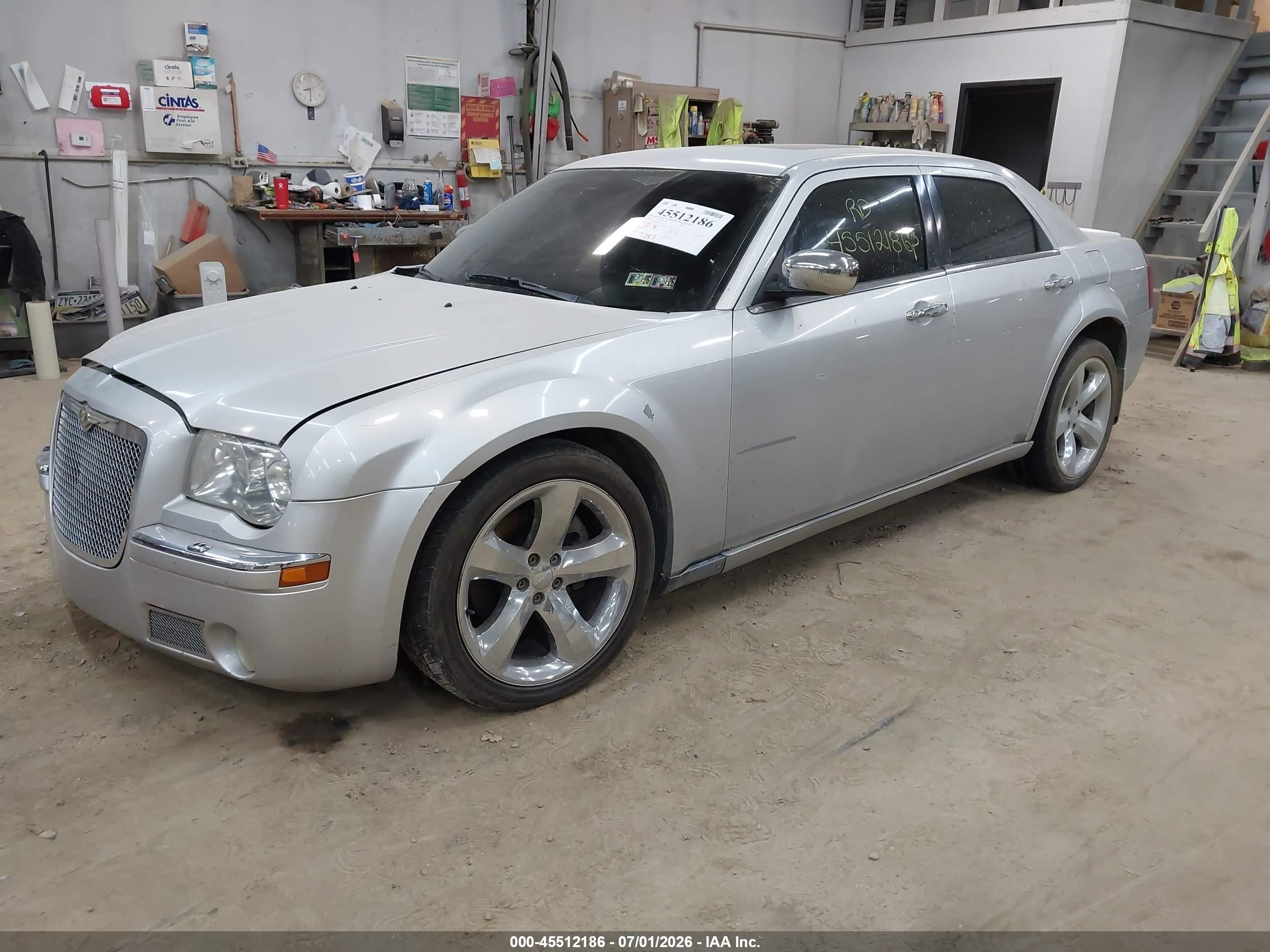 2006 Chrysler 300c   Серебряный vin: 2C3LA63H96H279228