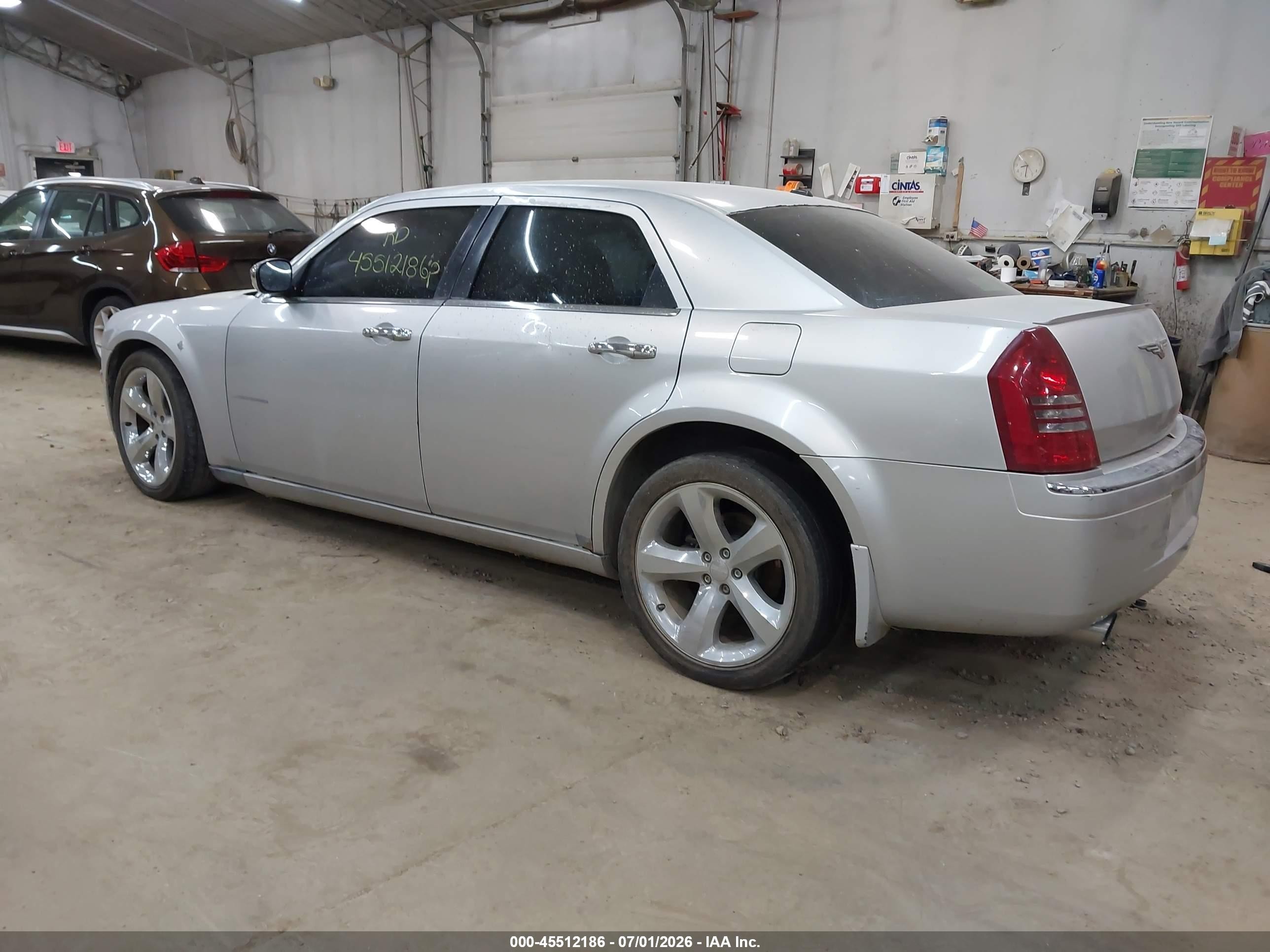 2006 Chrysler 300c   Серебряный vin: 2C3LA63H96H279228