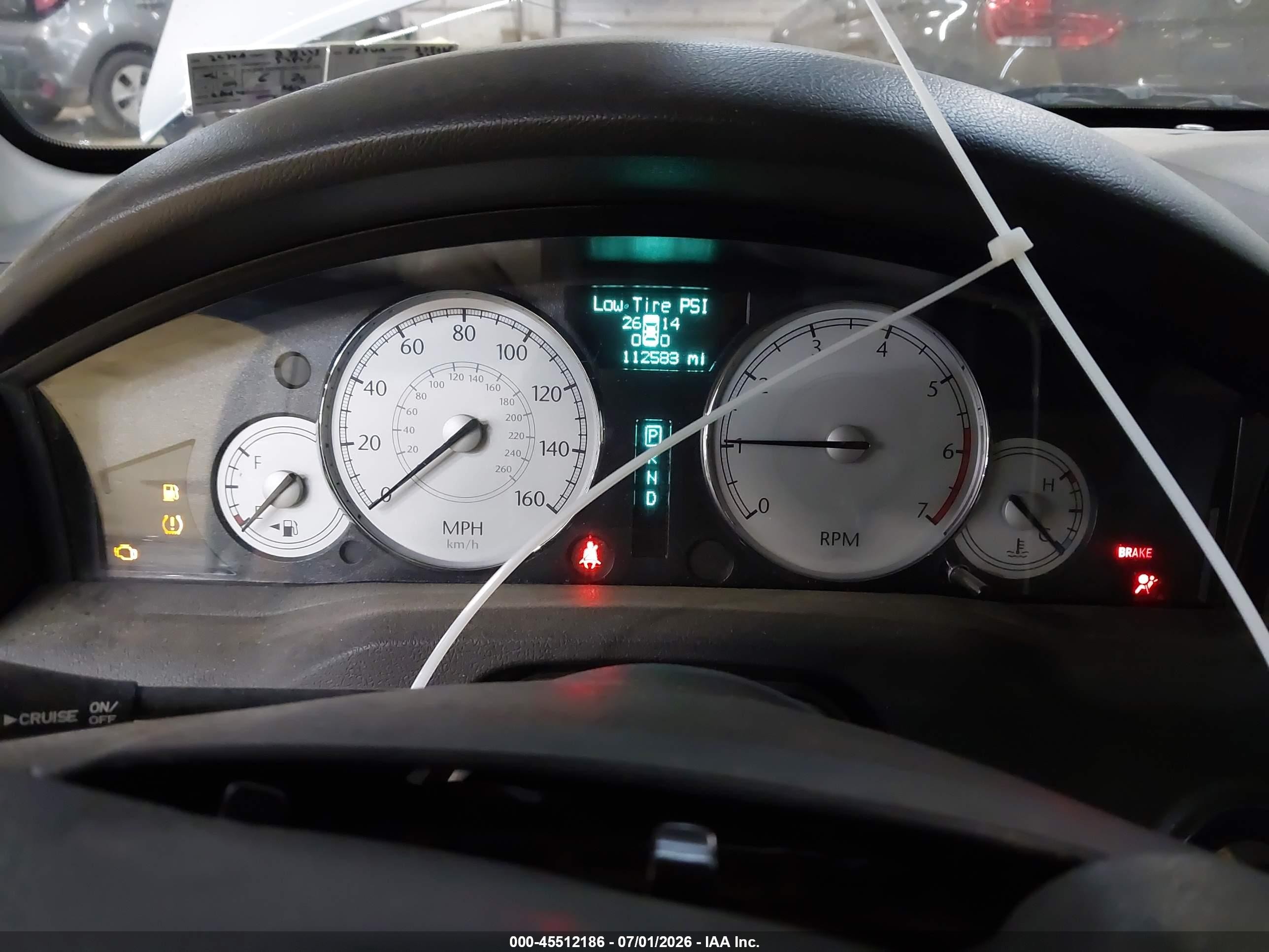 2006 Chrysler 300c   Серебряный vin: 2C3LA63H96H279228