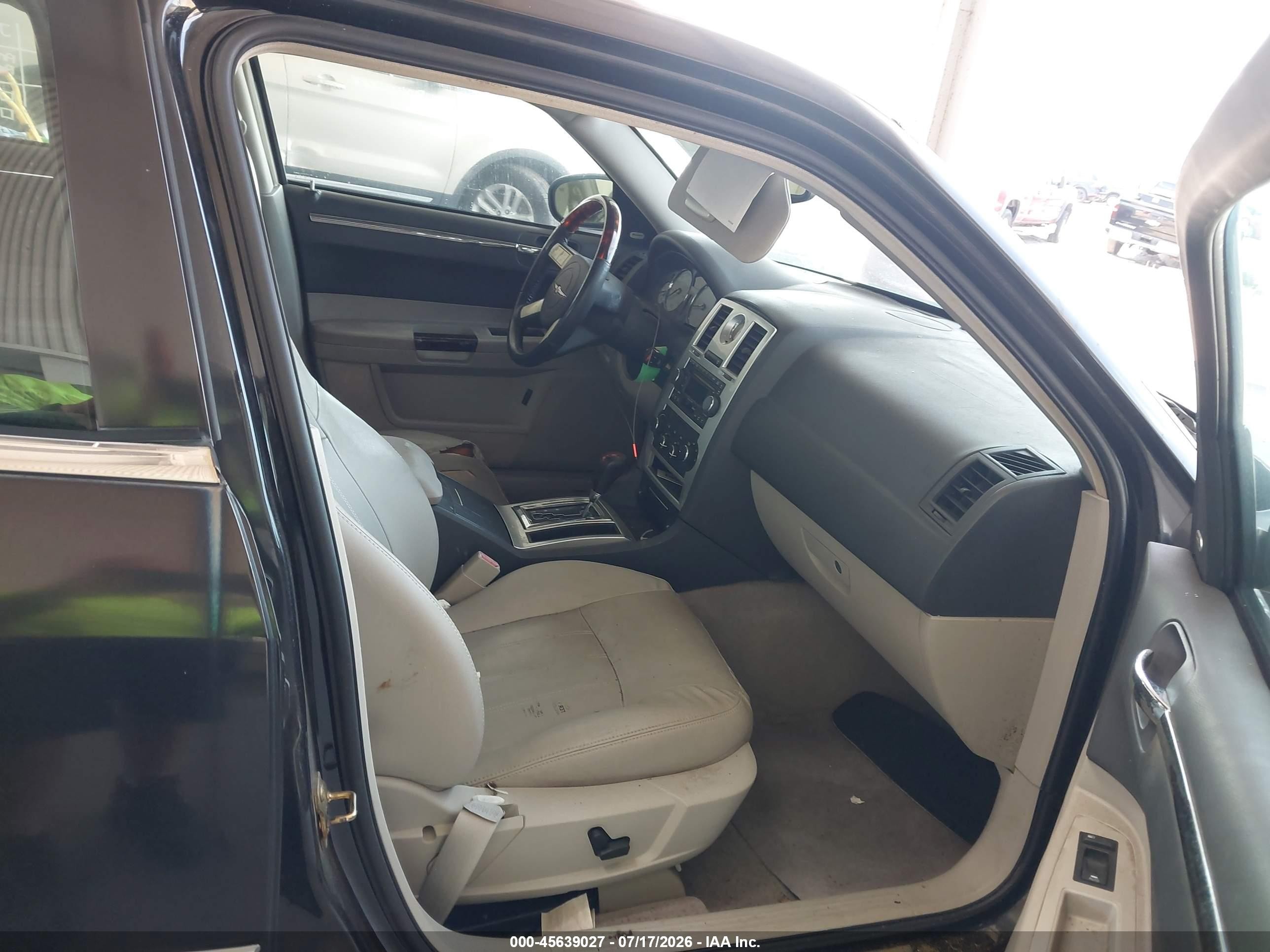 2006 Chrysler 300c   Black vin: 2C3LA63H96H396646