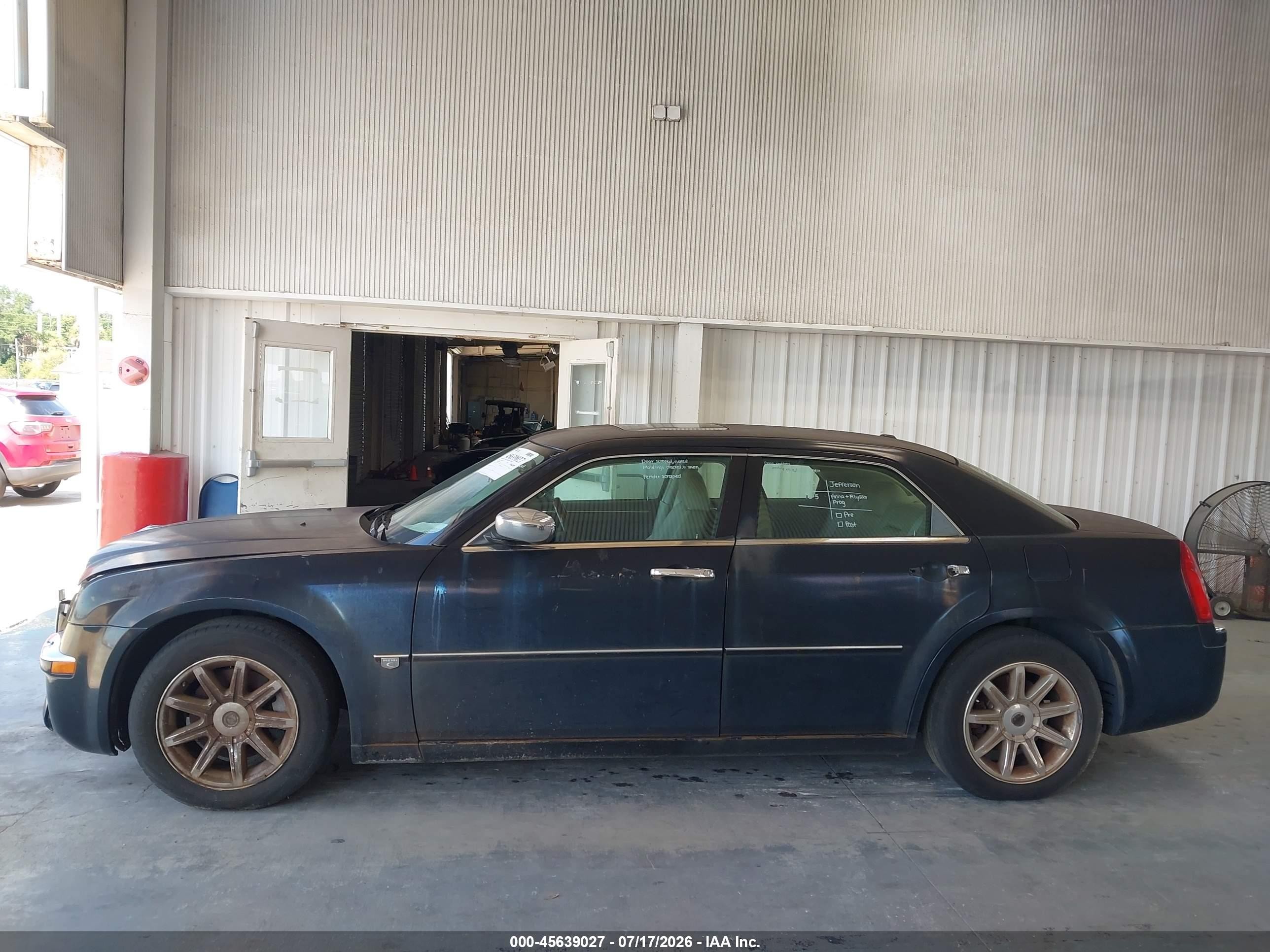 2006 Chrysler 300c   Black vin: 2C3LA63H96H396646