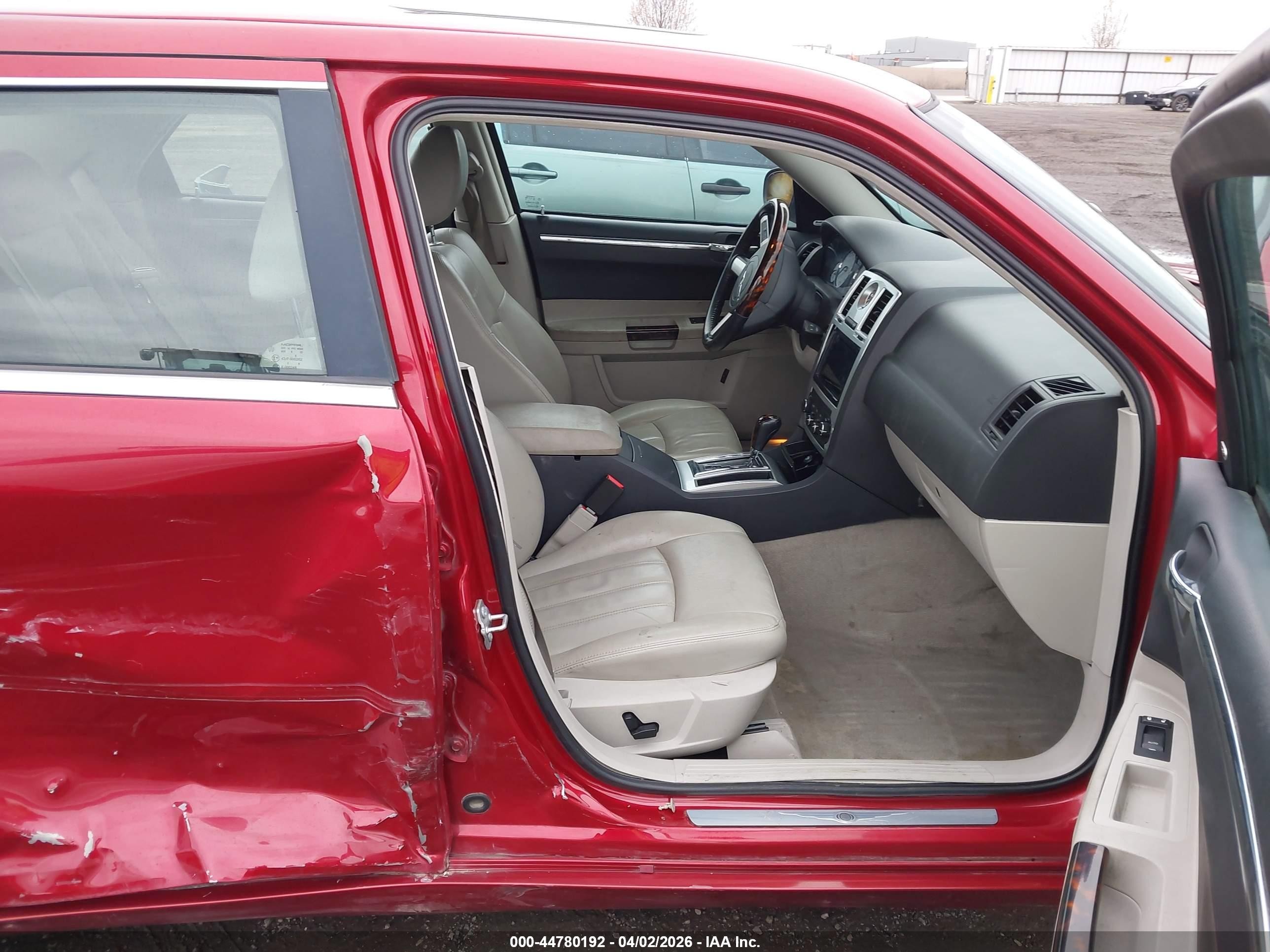 2007 Chrysler 300c   Red vin: 2C3LA63H97H711737
