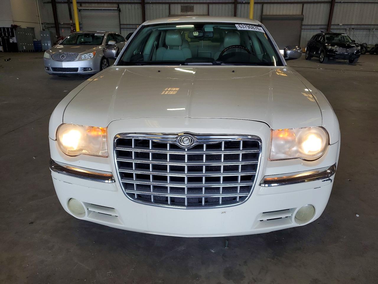 2007 Chrysler 300c White vin: 2C3LA63HX7H765631
